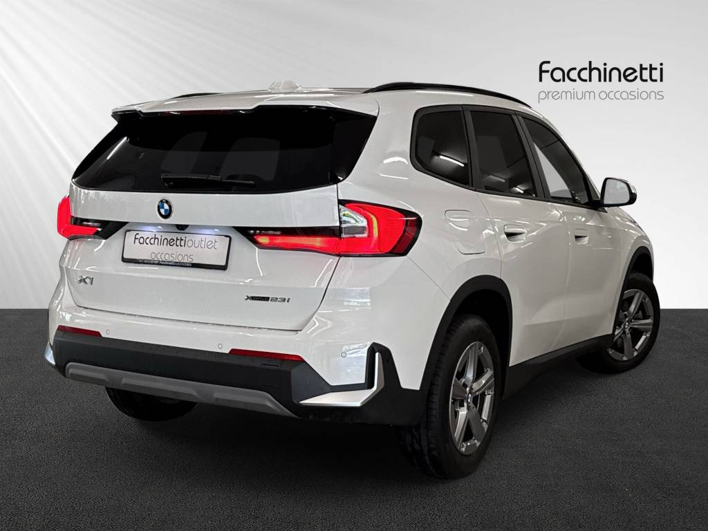BMW X1 xDrive 23i 48V-image-3