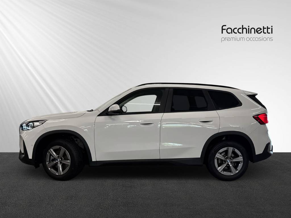 BMW X1 xDrive 23i 48V-image-2