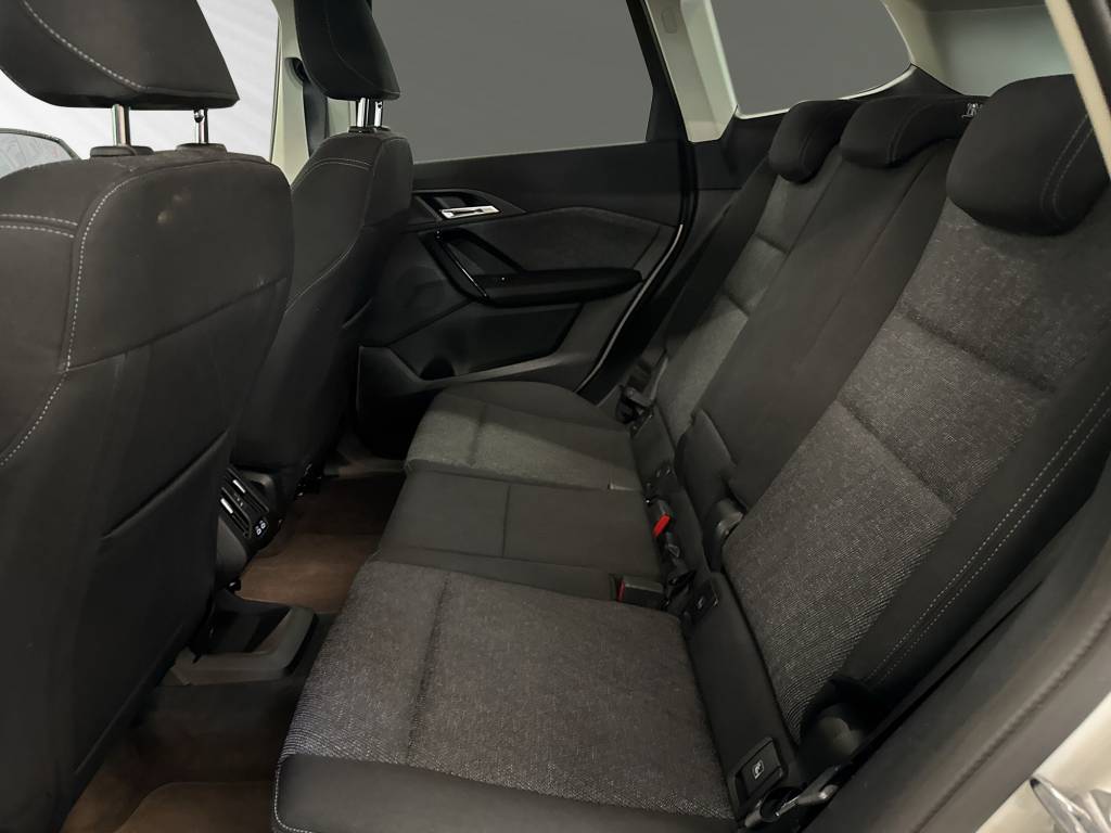 BMW X1 xDrive 23i 48V-image-7