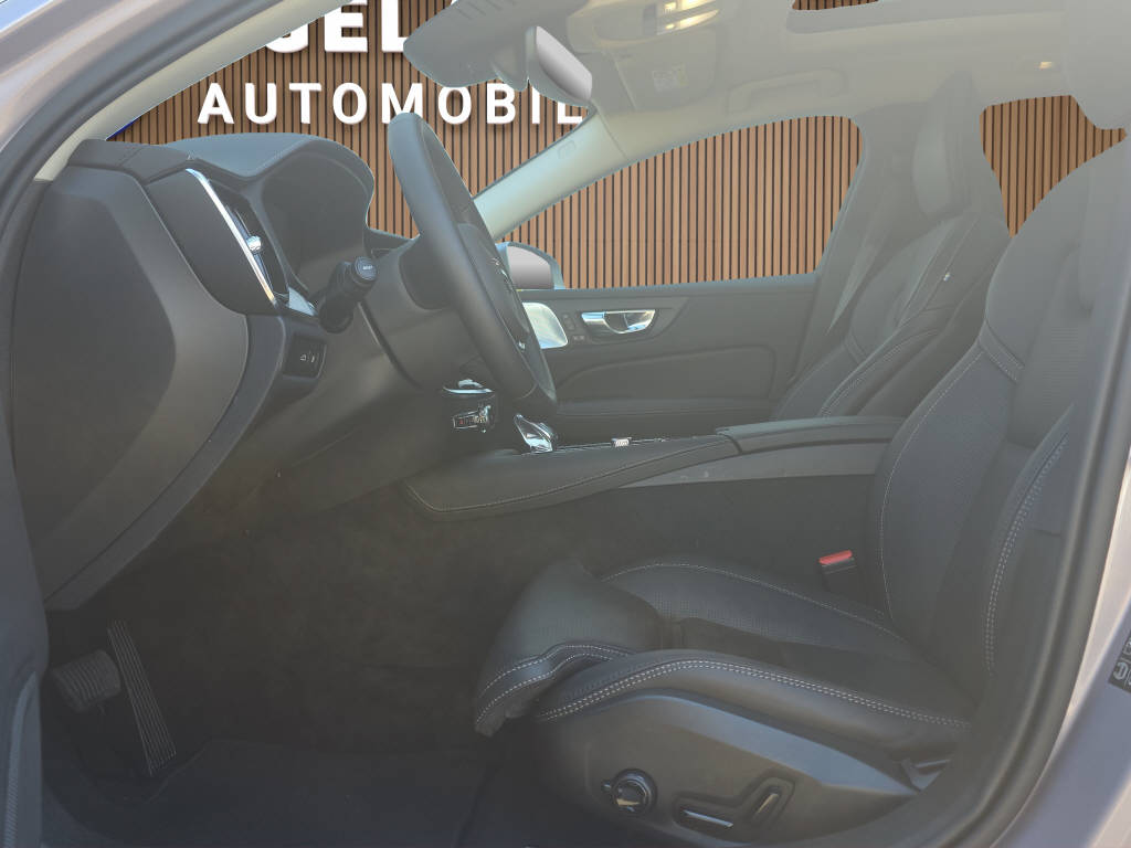 VOLVO V60 2.0 T6 TE Ultra Bright eAWD-image-11