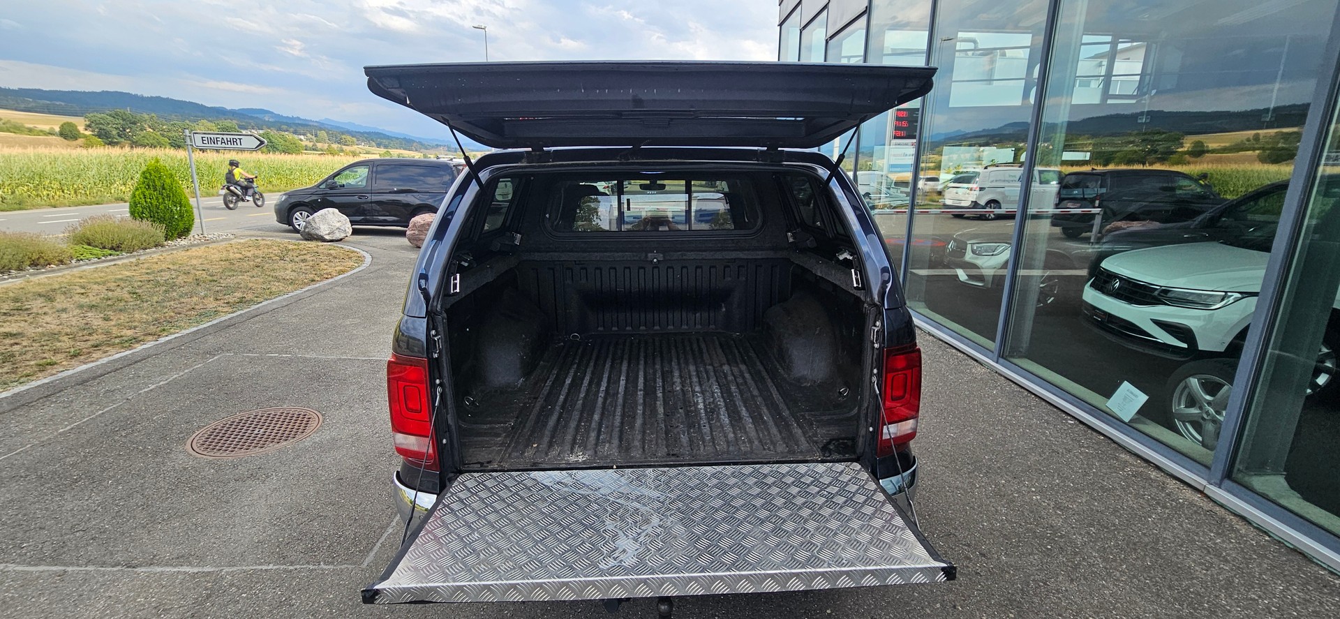 VW Amarok 3.0TDI Highline 4Motion Automatic-image-15