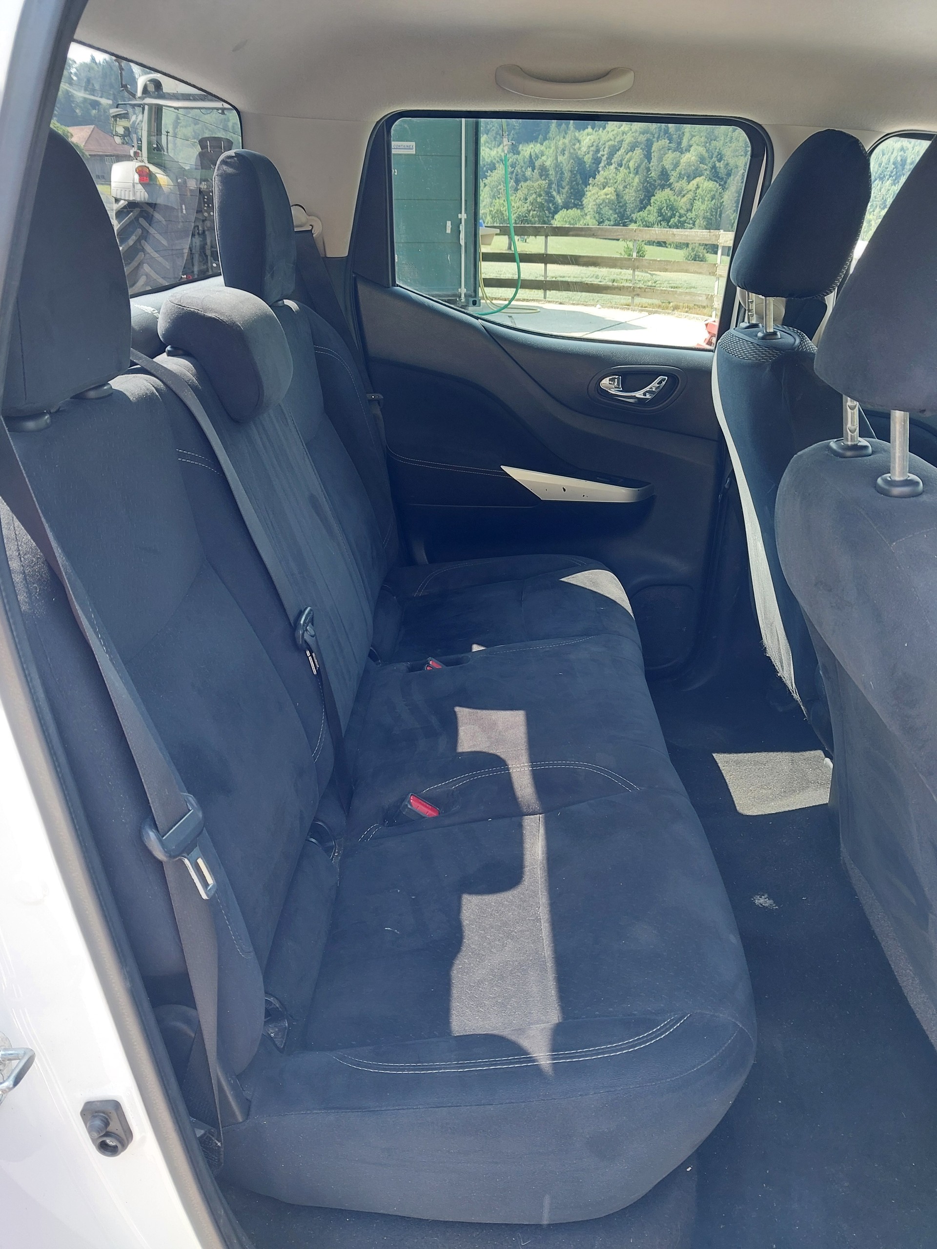 NISSAN 2.3 dCi Double Cab N-Connecta-image-4
