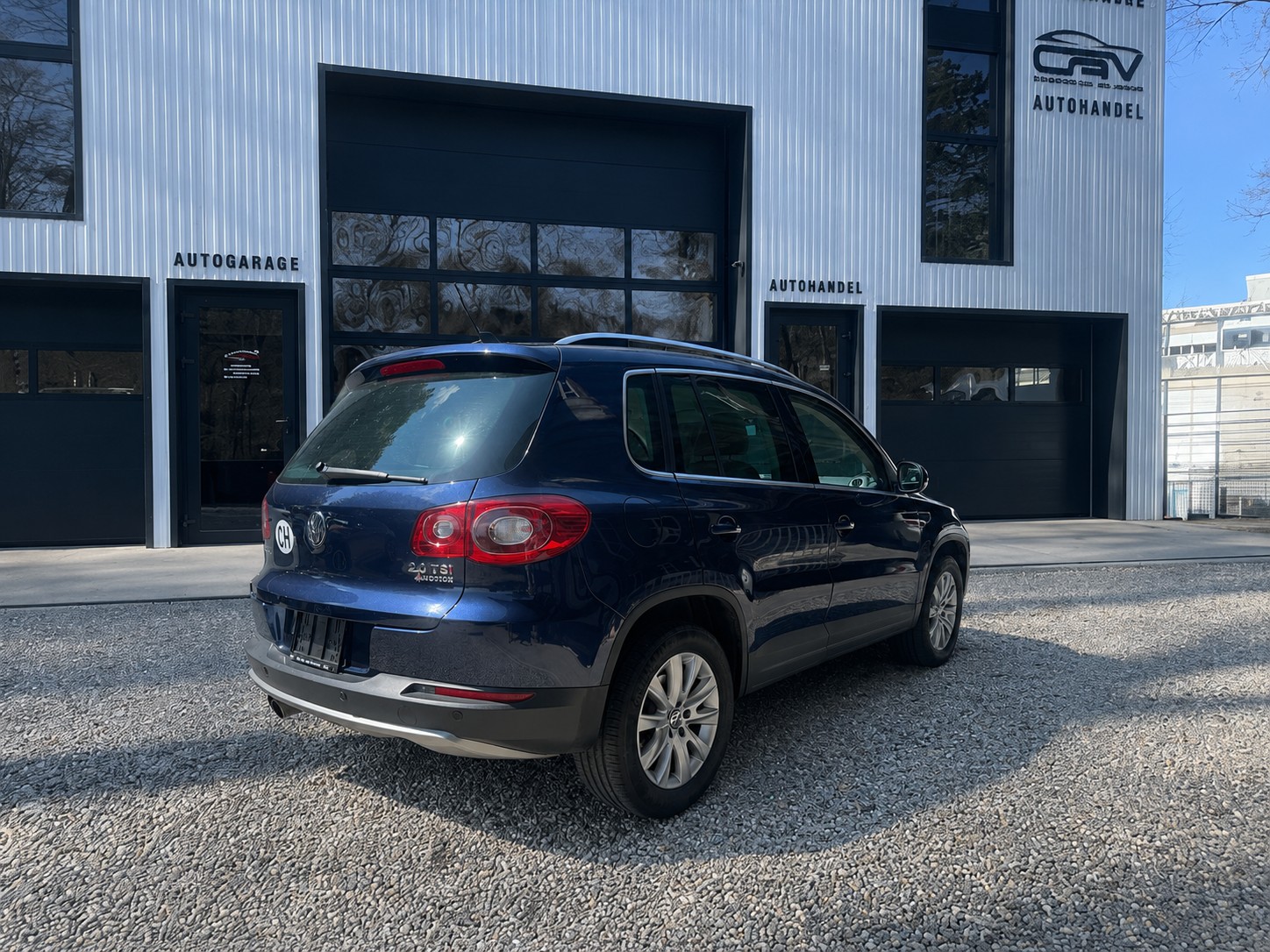 VW Tiguan 2.0 TSI Team DSG-image-4