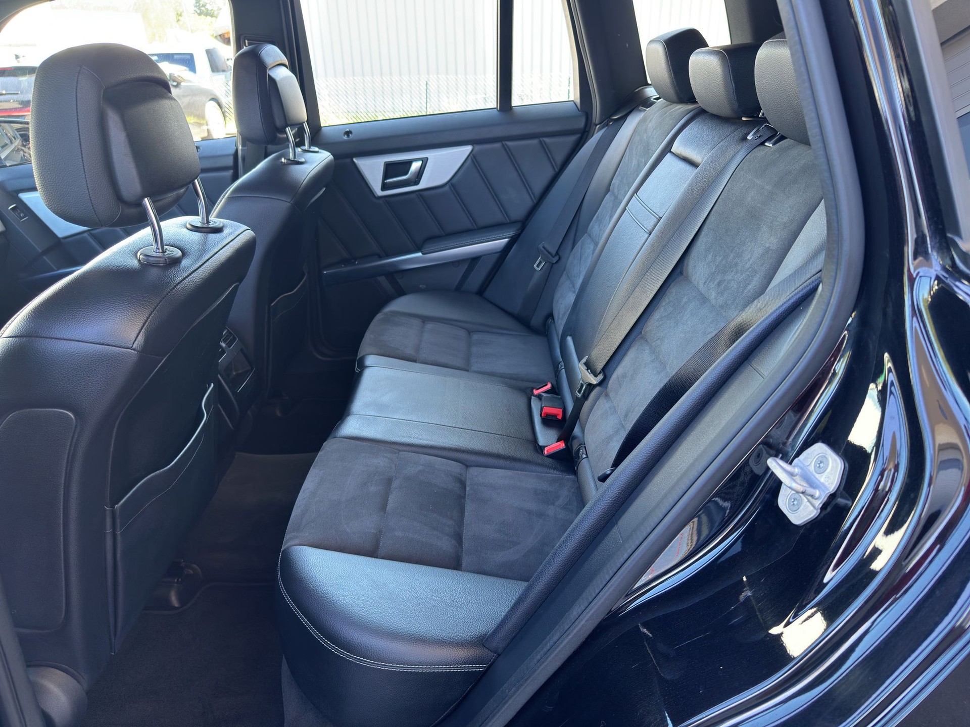 MERCEDES-BENZ GLK 220 BlueTEC 4Matic 7G-Tronic-image-11