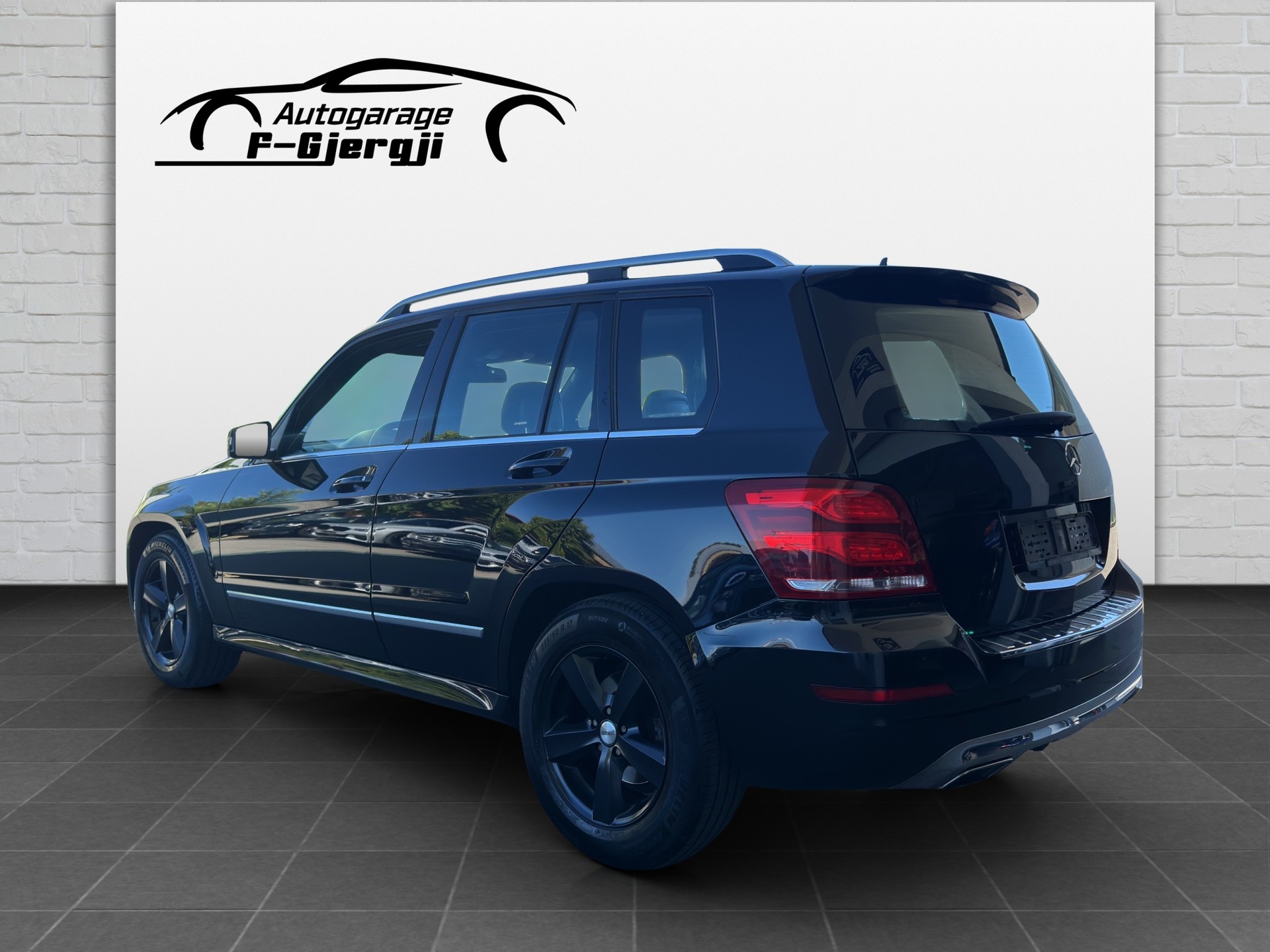 MERCEDES-BENZ GLK 220 BlueTEC 4Matic 7G-Tronic-showroom-element-3