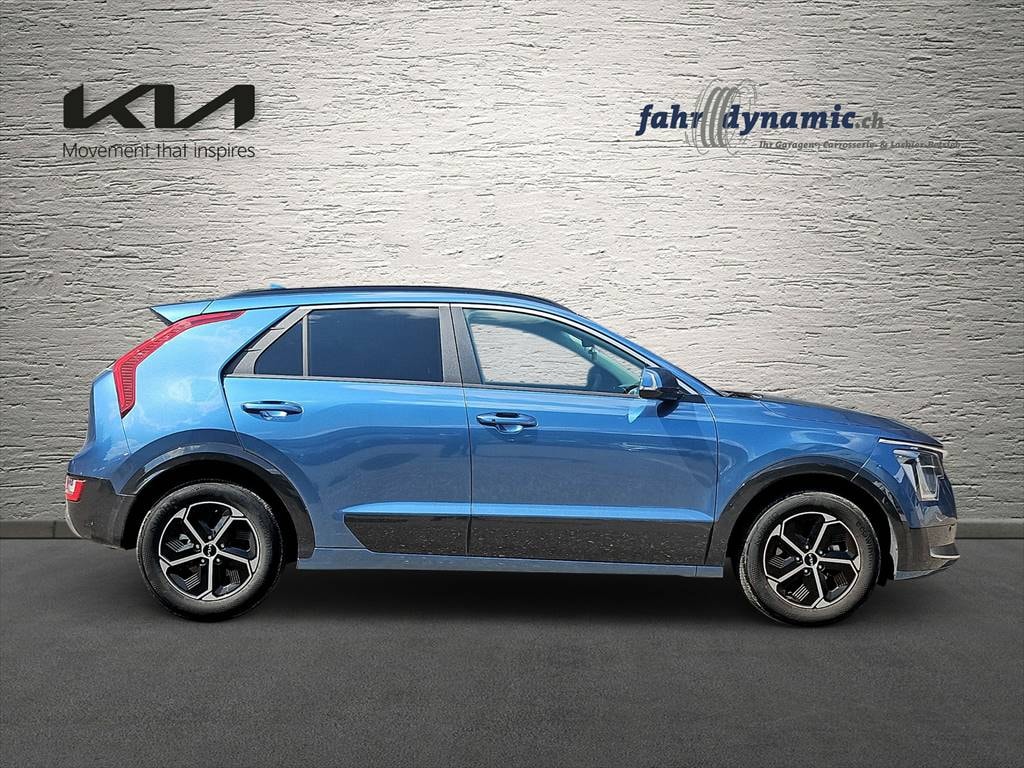 KIA Niro 1.6GDi Power Ed DCT-image-2