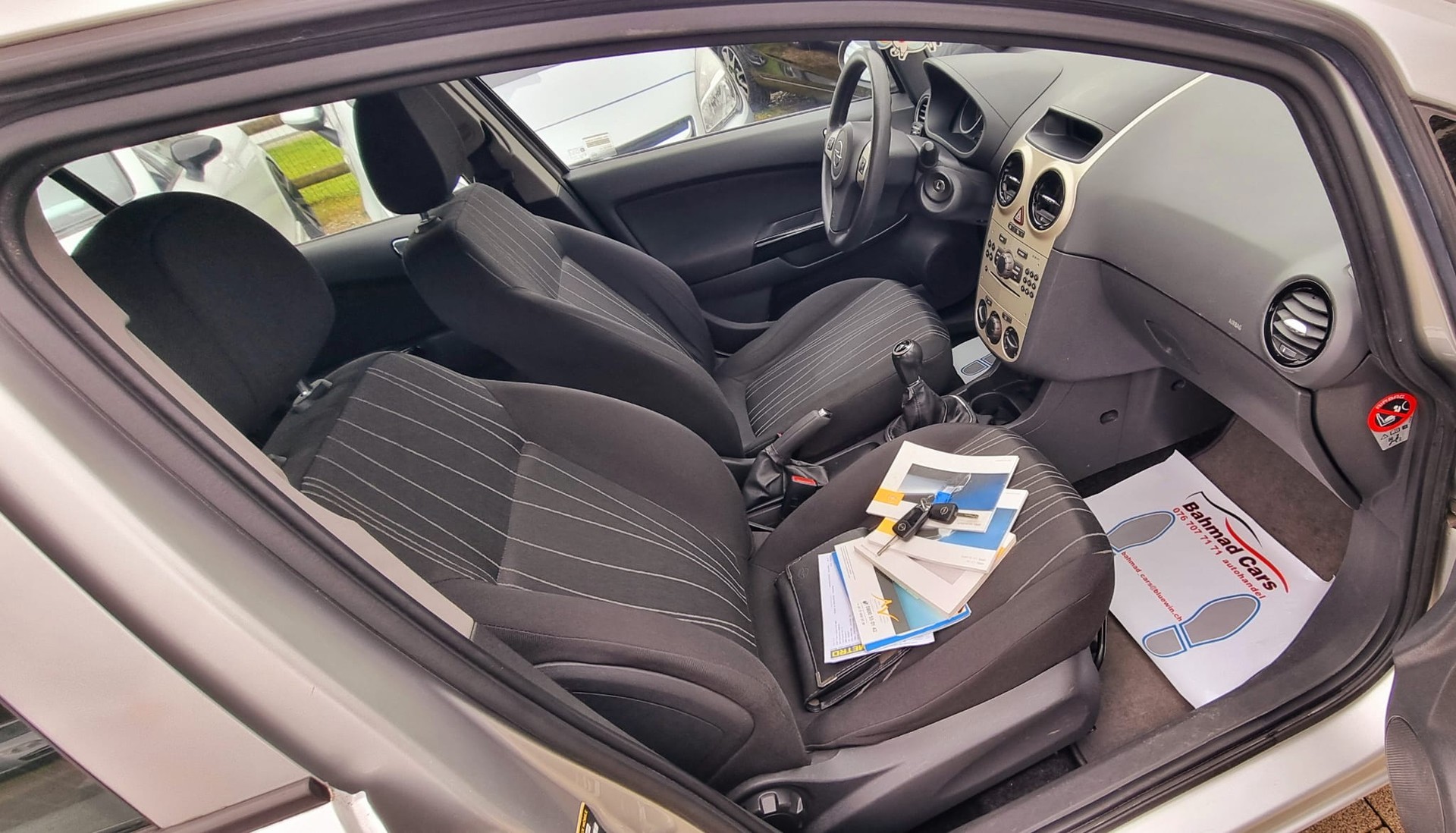 OPEL Corsa 1.4 TP Enjoy-image-7