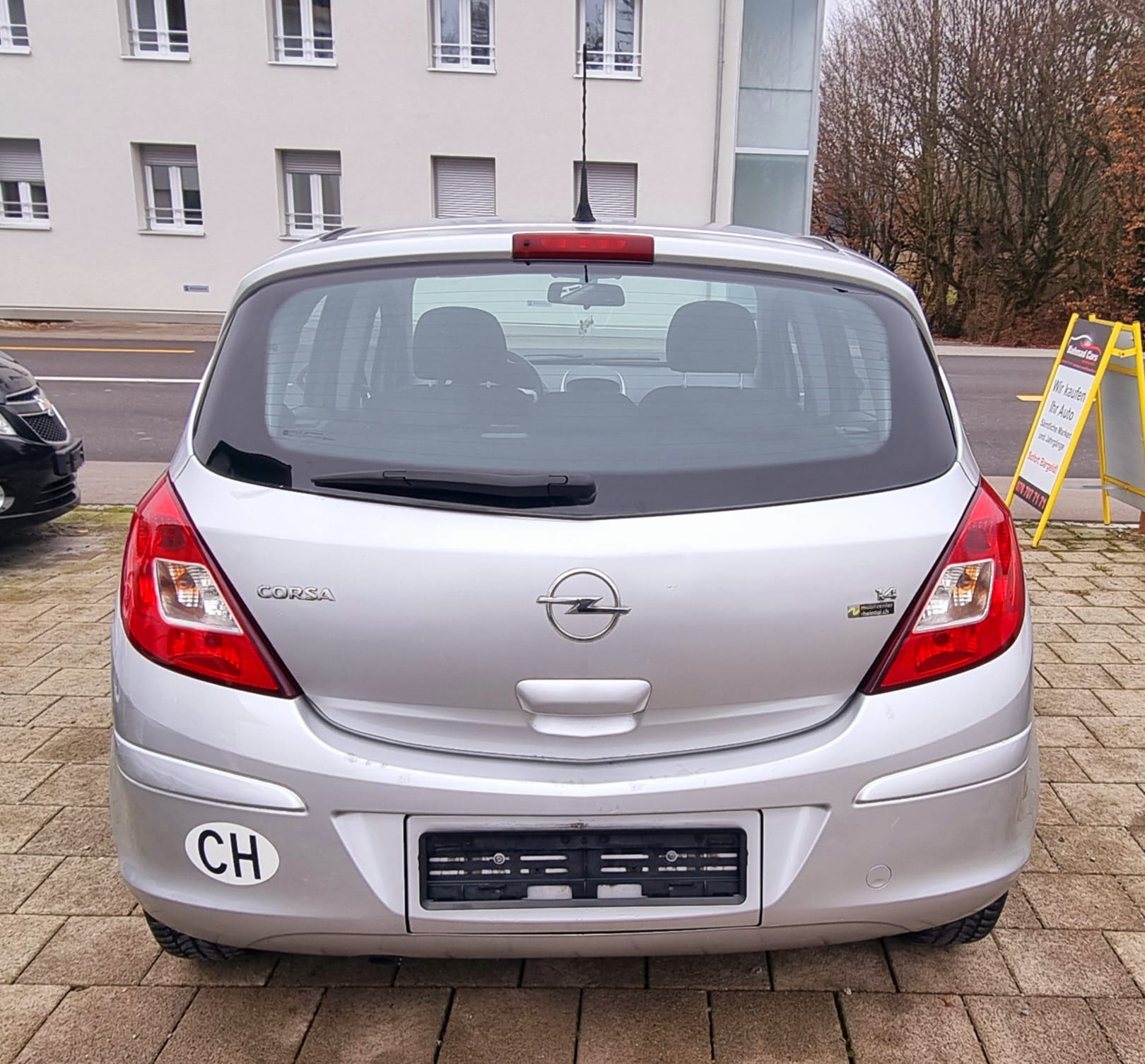 OPEL Corsa 1.4 TP Enjoy-image-3