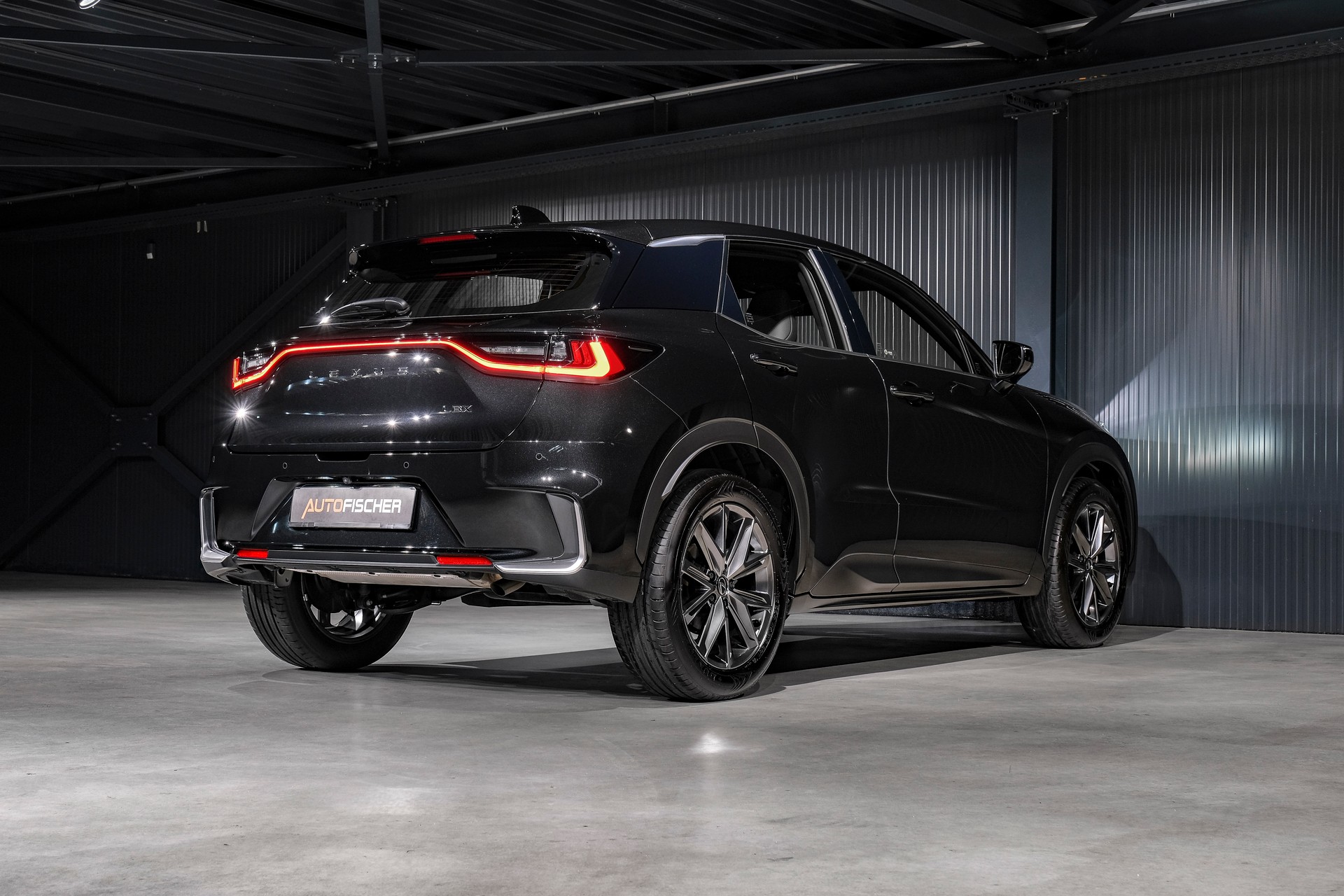 LEXUS LBX FWD Elegant CVT-image-6