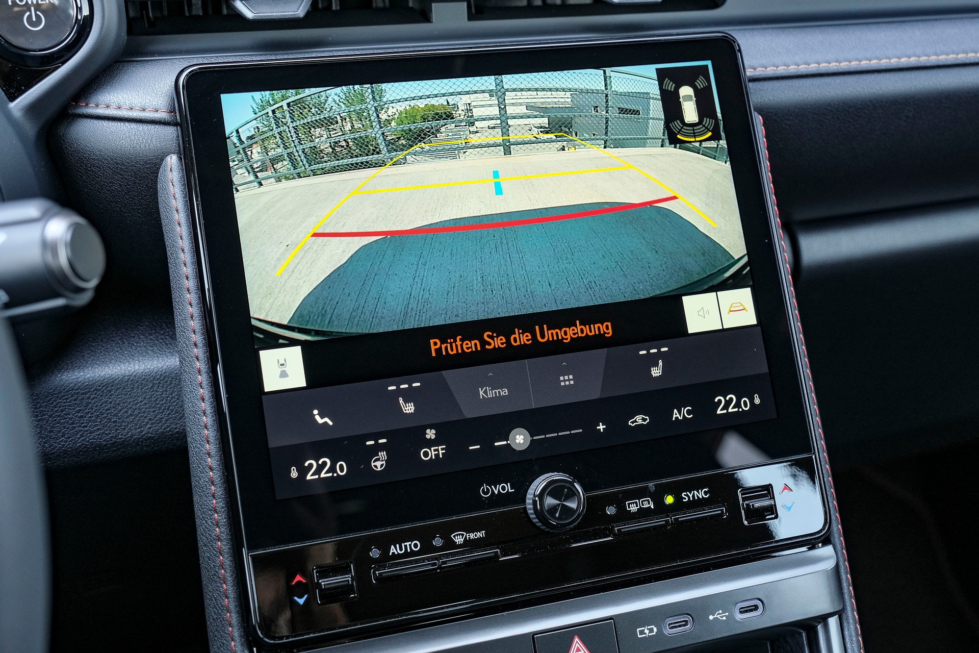 LEXUS LBX FWD Elegant CVT-image-17