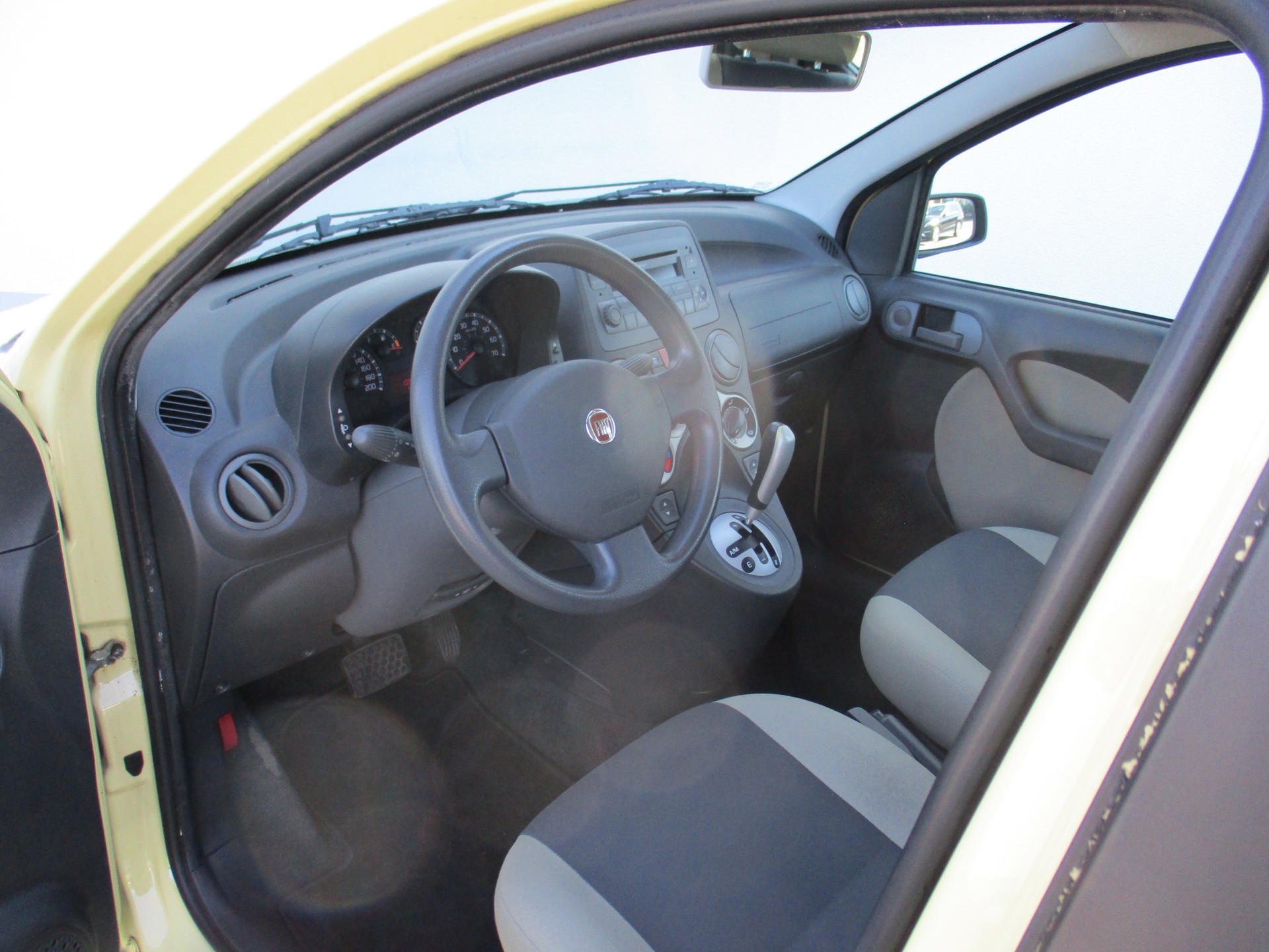 FIAT Panda 1.2 8V Dualogic Emotion (Automat)-image-6