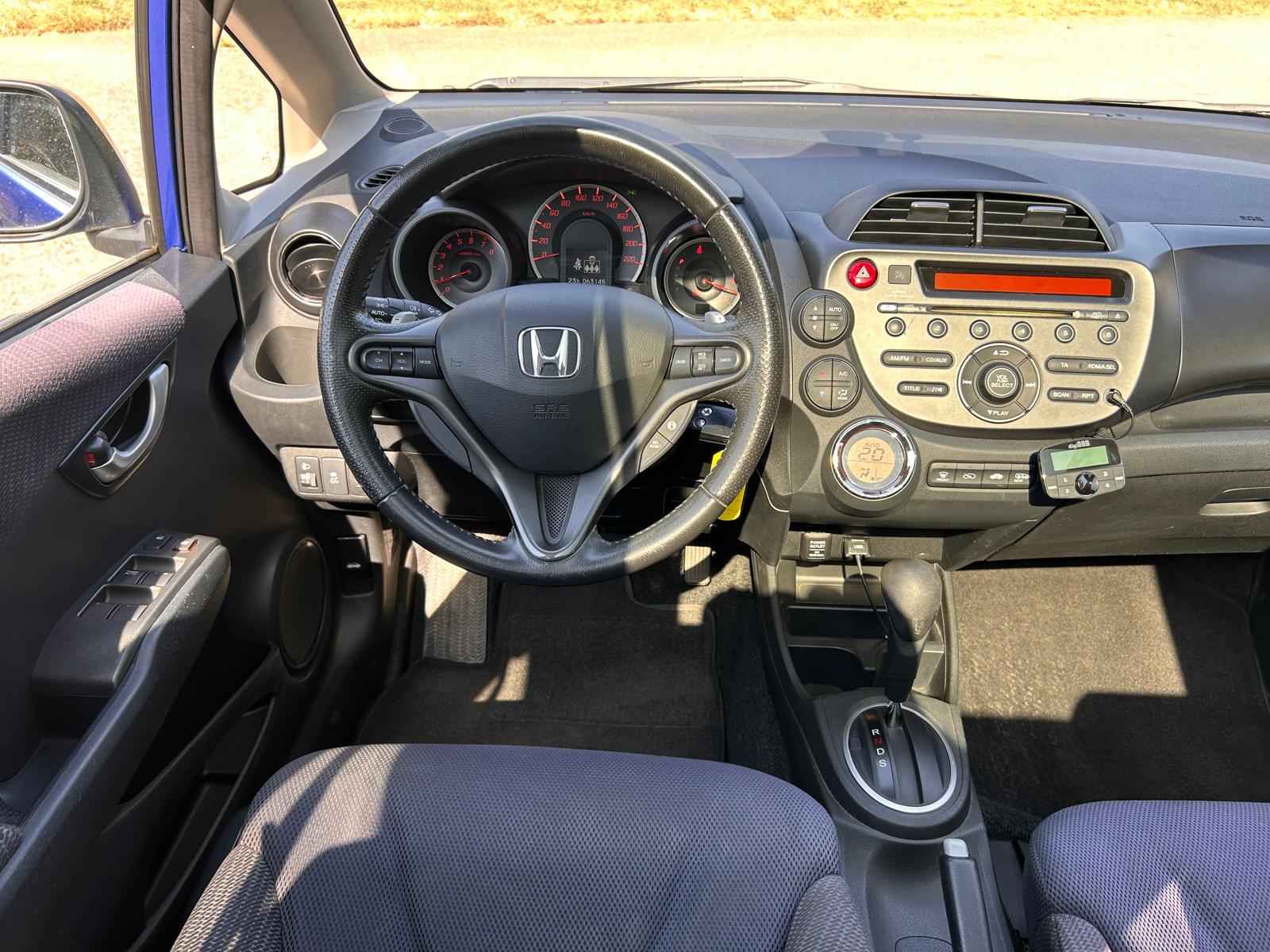 HONDA Jazz 1.4i Comfort i-Shift-image-16