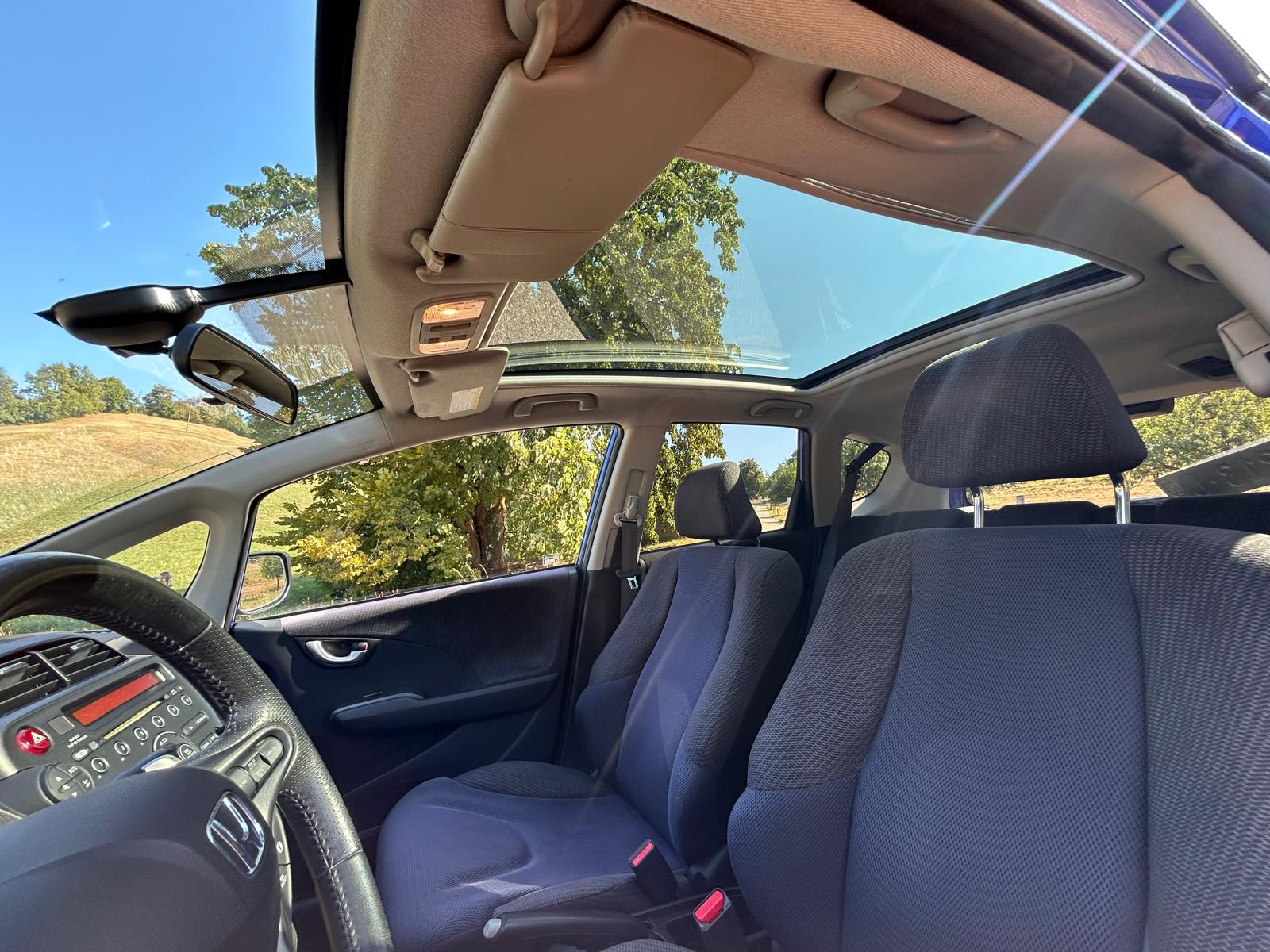 HONDA Jazz 1.4i Comfort i-Shift-image-25