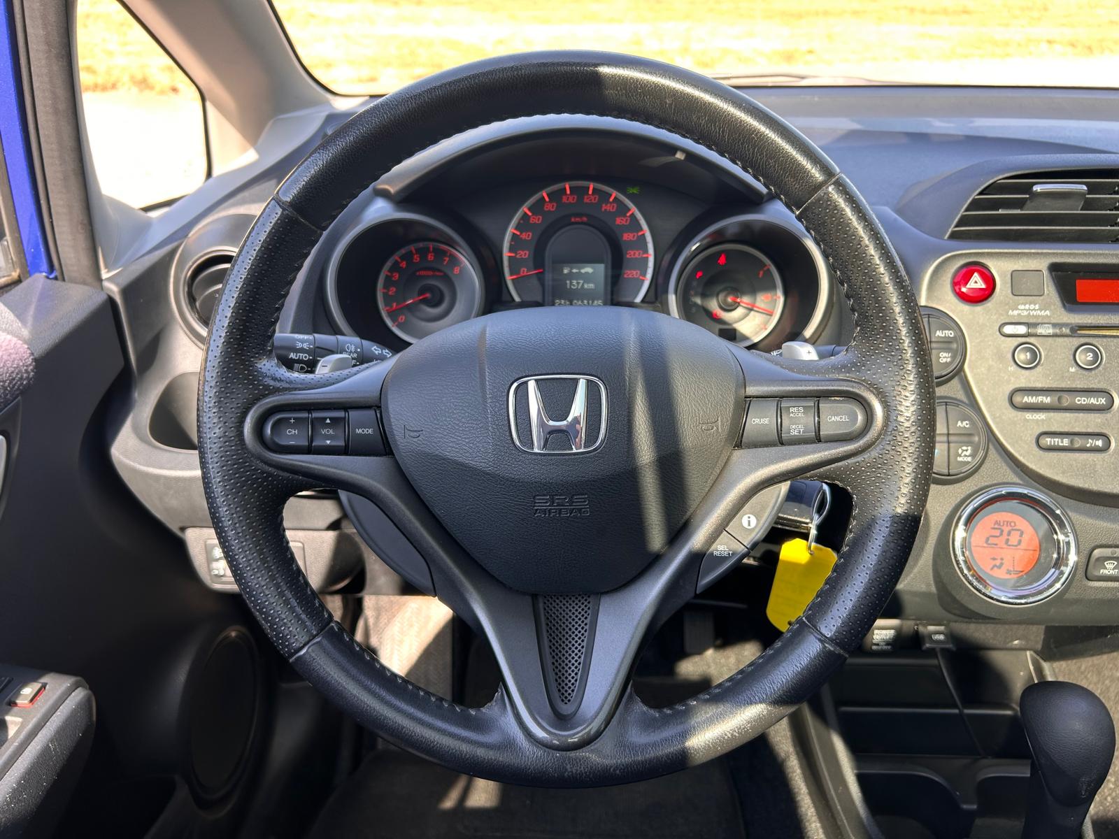 HONDA Jazz 1.4i Comfort i-Shift-image-17