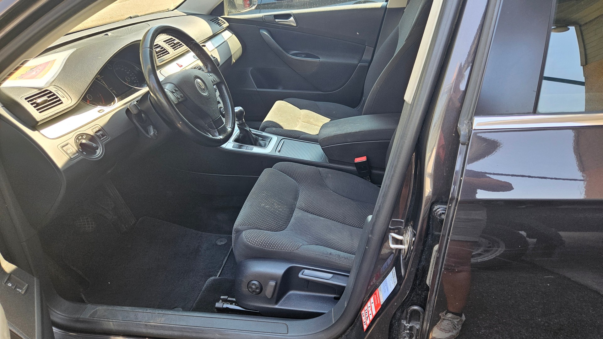 VW Passat Variant 1.8 TSI Value-image-8