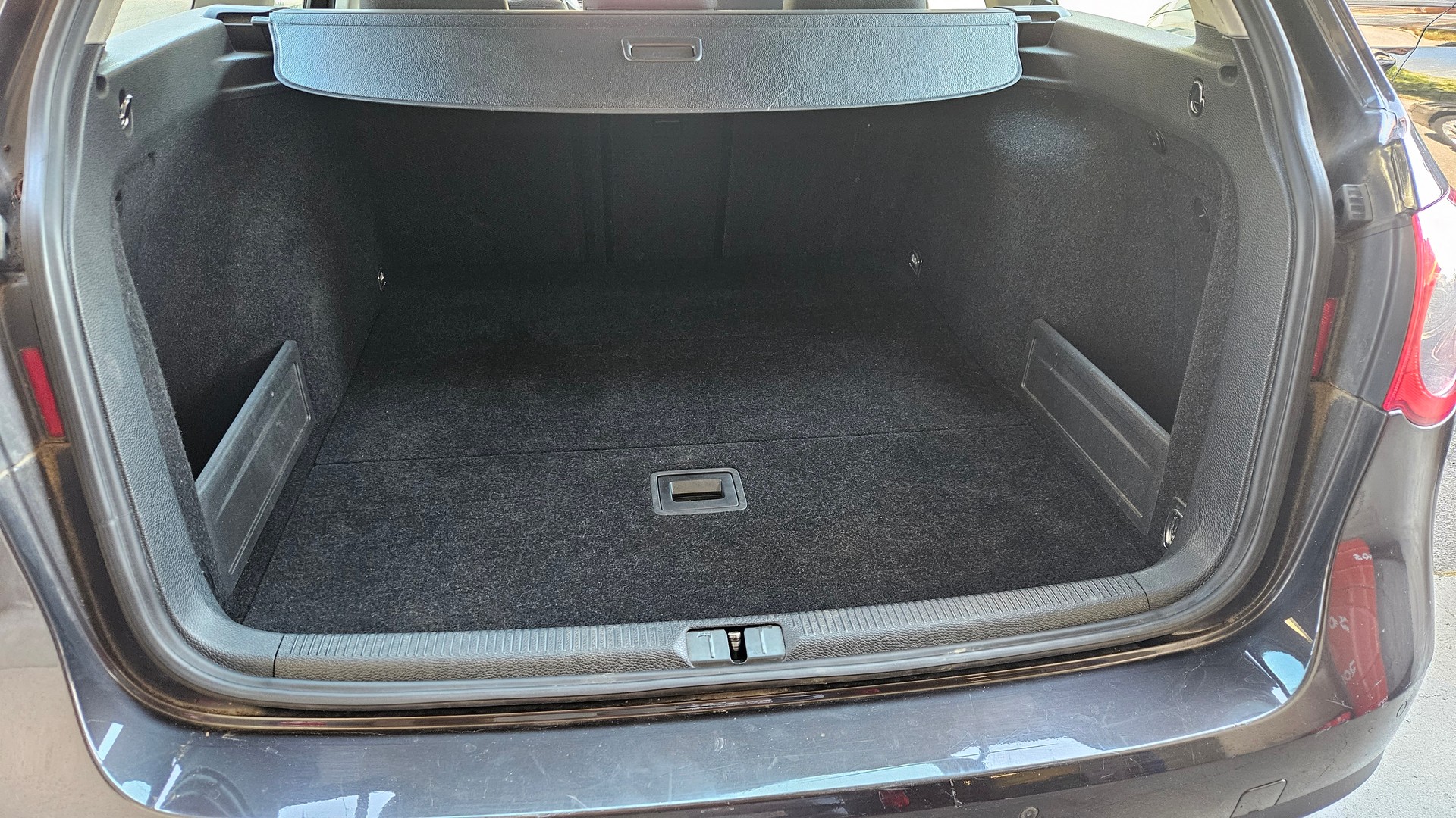 VW Passat Variant 1.8 TSI Value-image-11