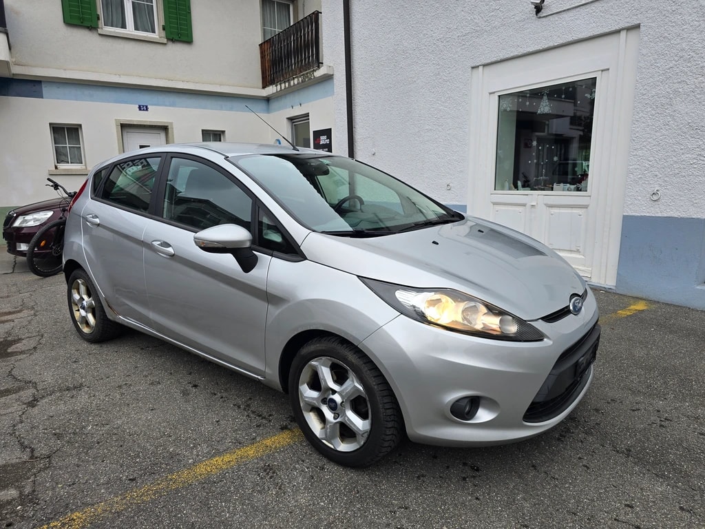 FORD Fiesta 1.25 16V Ambiente-image-2