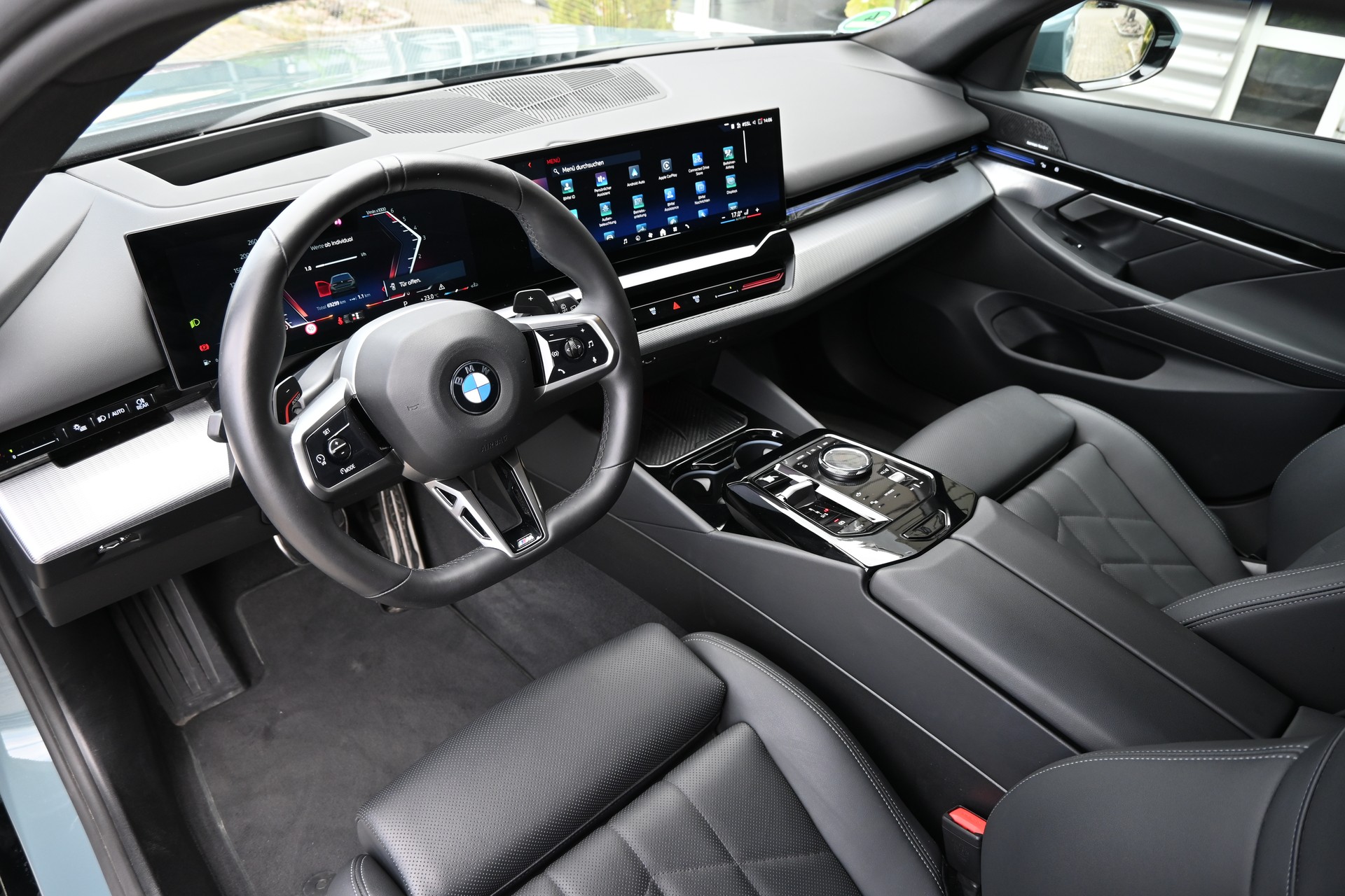 BMW 540d xDrive 48V Touring M Sport Steptronic + AHK 2000kg-image-9