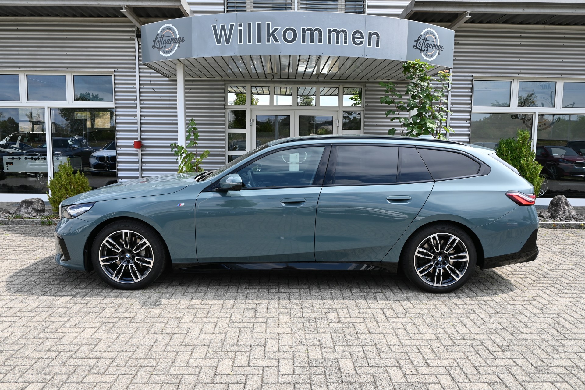 BMW 540d xDrive 48V Touring M Sport Steptronic + AHK 2000kg-image-4