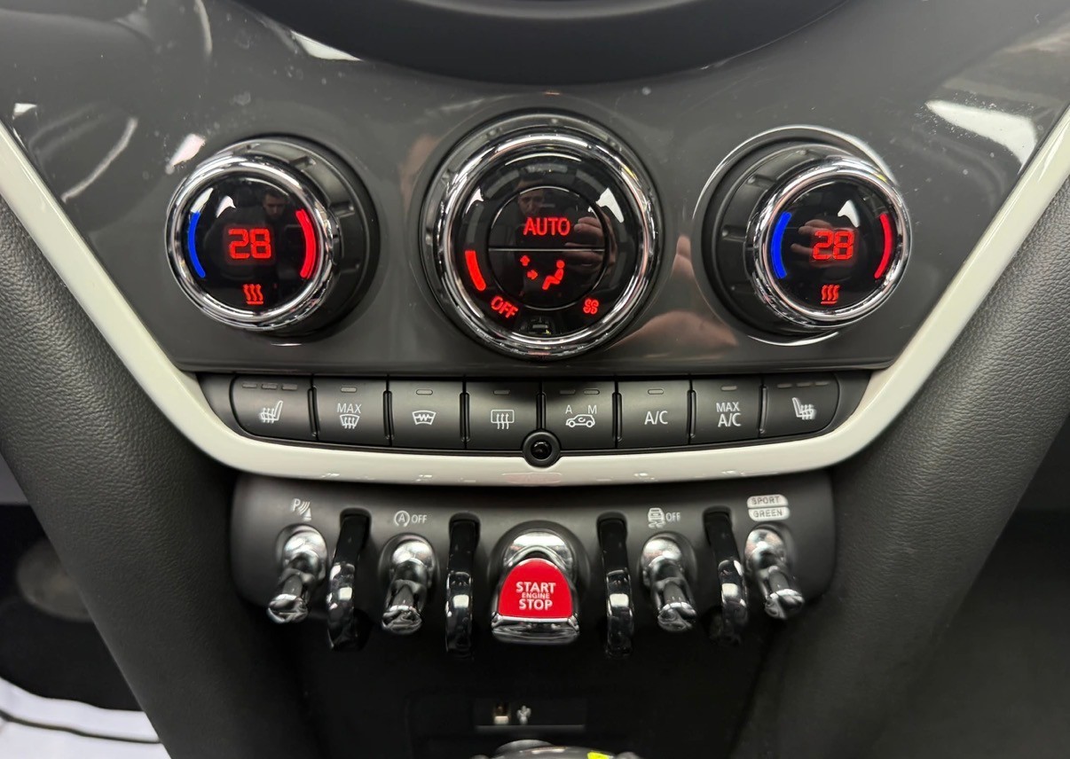 MINI Countryman Cooper S ALL4 Steptronic-image-11