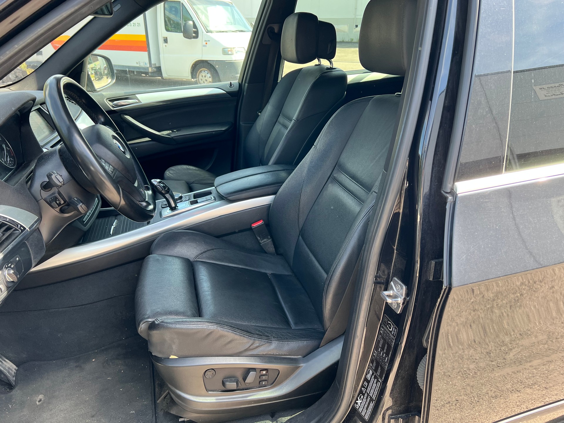BMW X5 xDrive 40d Steptronic-image-8