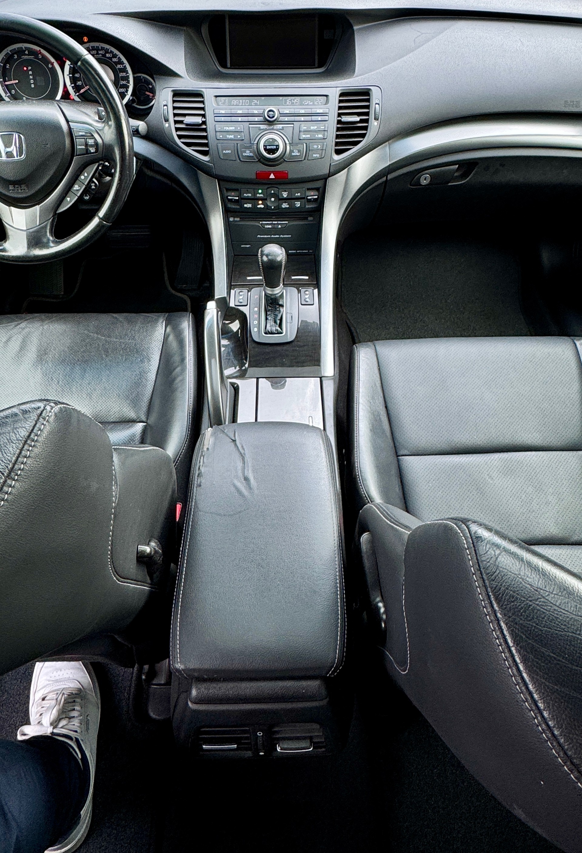 HONDA Accord Tourer 2.2 i-CTDi Executive Automatic-image-13