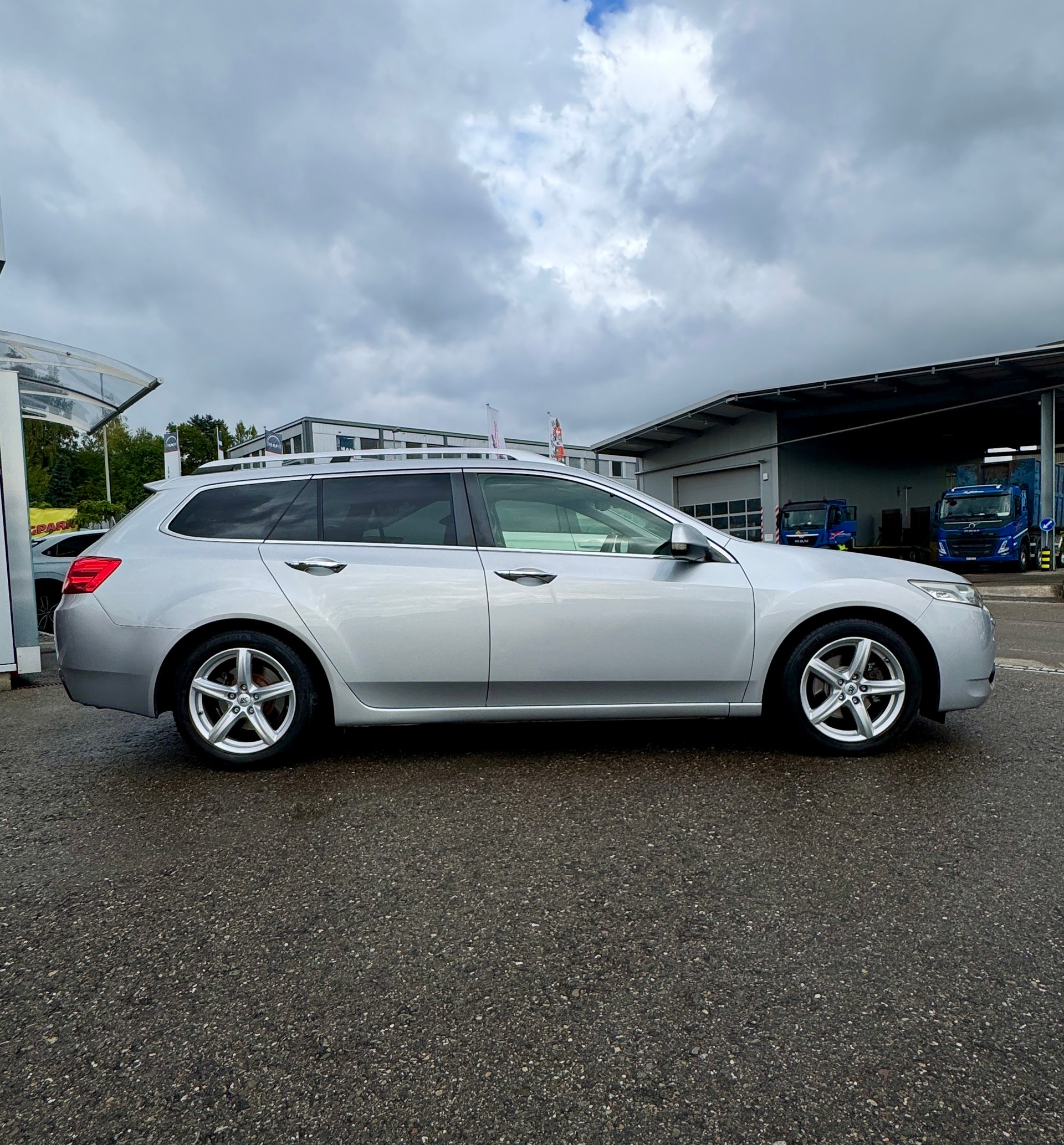 HONDA Accord Tourer 2.2 i-CTDi Executive Automatic-image-3