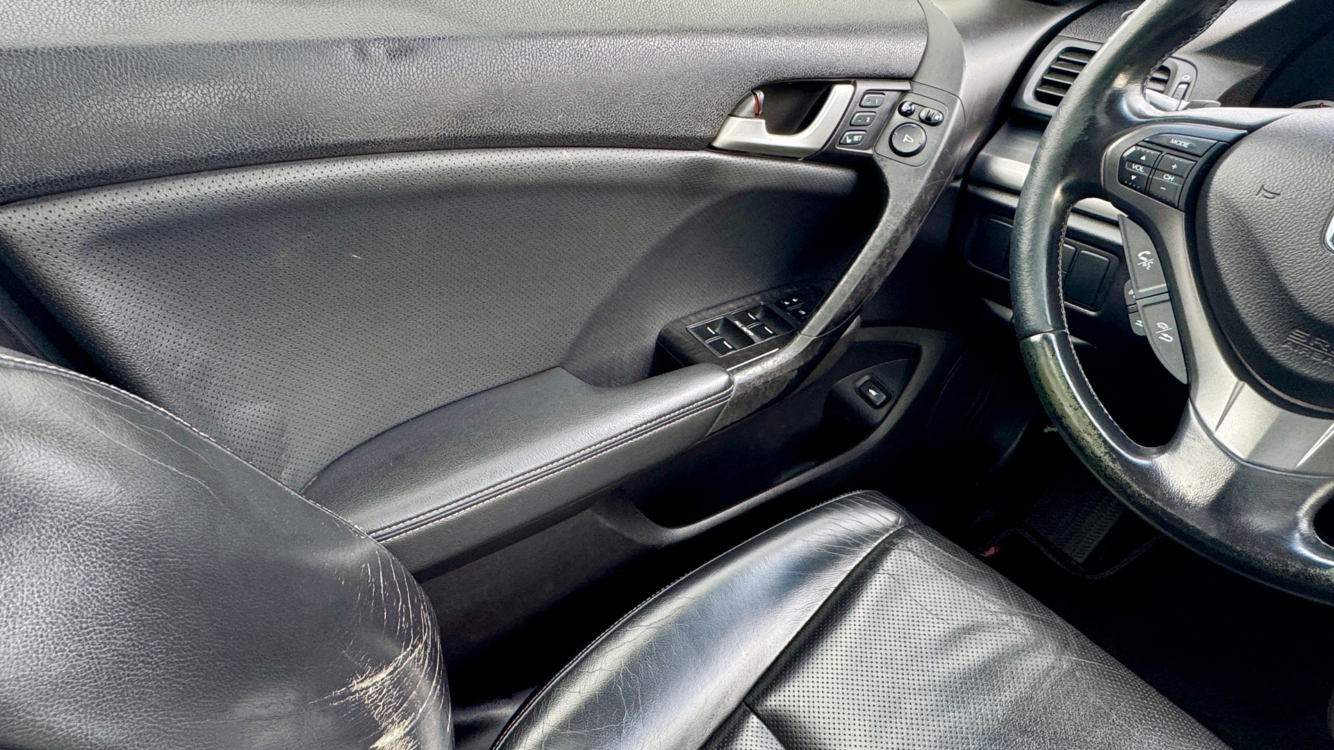 HONDA Accord Tourer 2.2 i-CTDi Executive Automatic-image-9