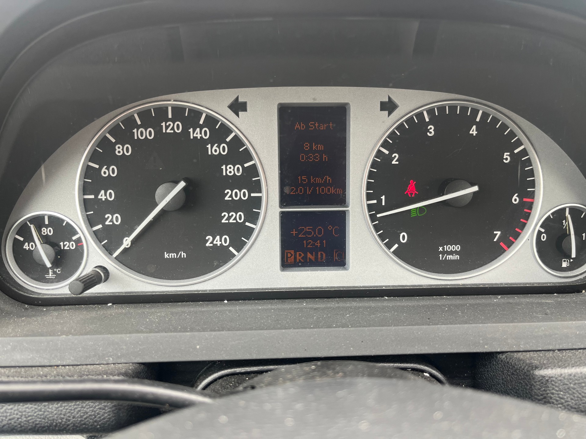 MERCEDES-BENZ B 200 T-image-5