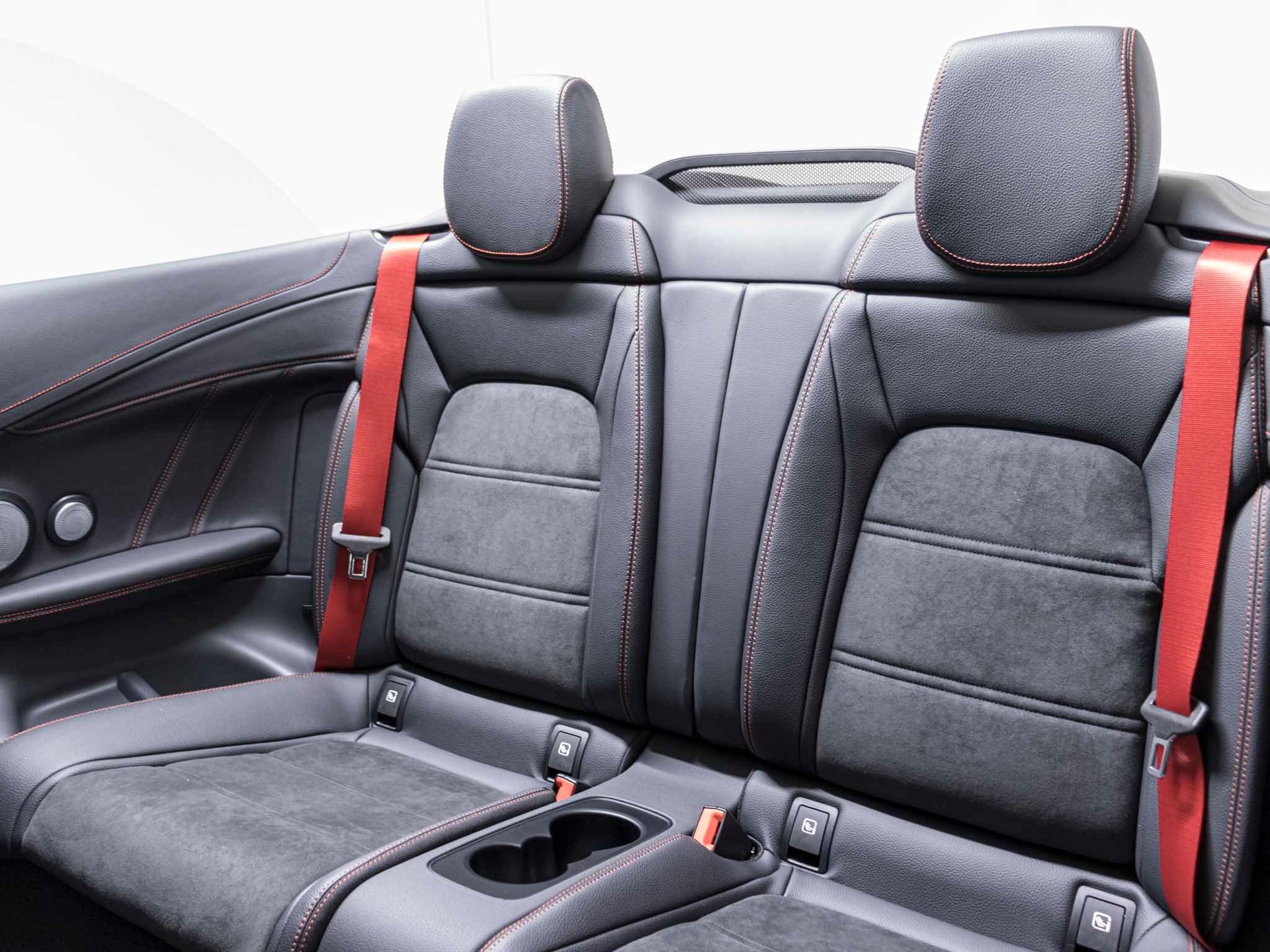 MERCEDES-BENZ C 200 4MATIC Cabriolet-image-7