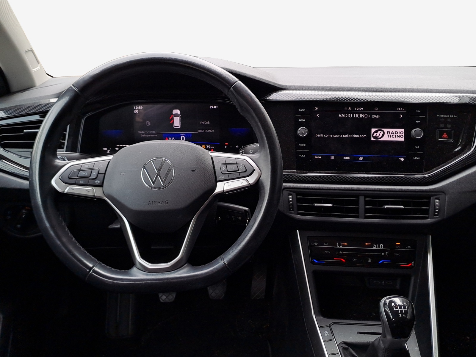 VW Polo 1.0 TSI Life-image-8