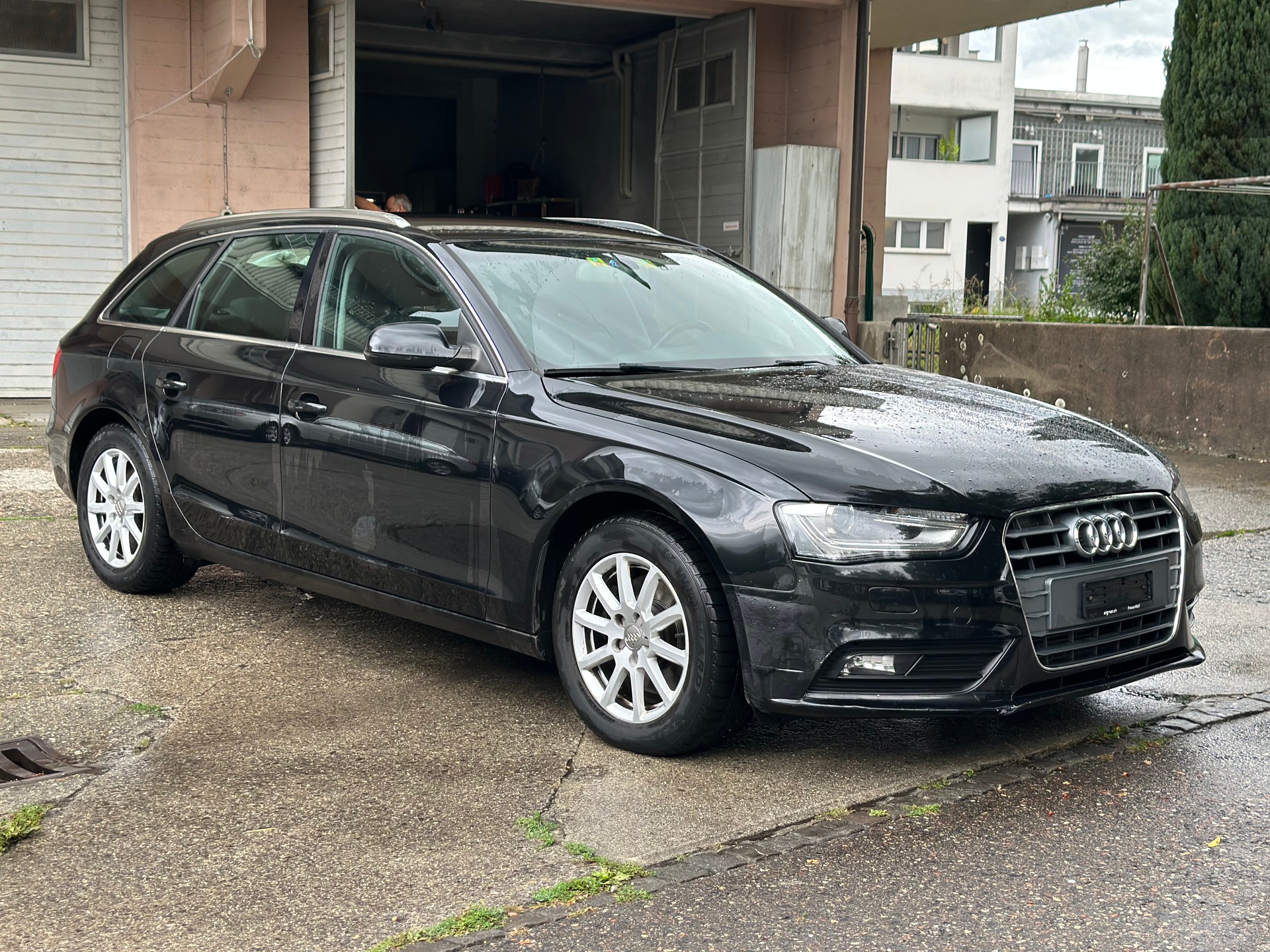 AUDI A4 Avant 1.8 TFSI multitronic-image-1