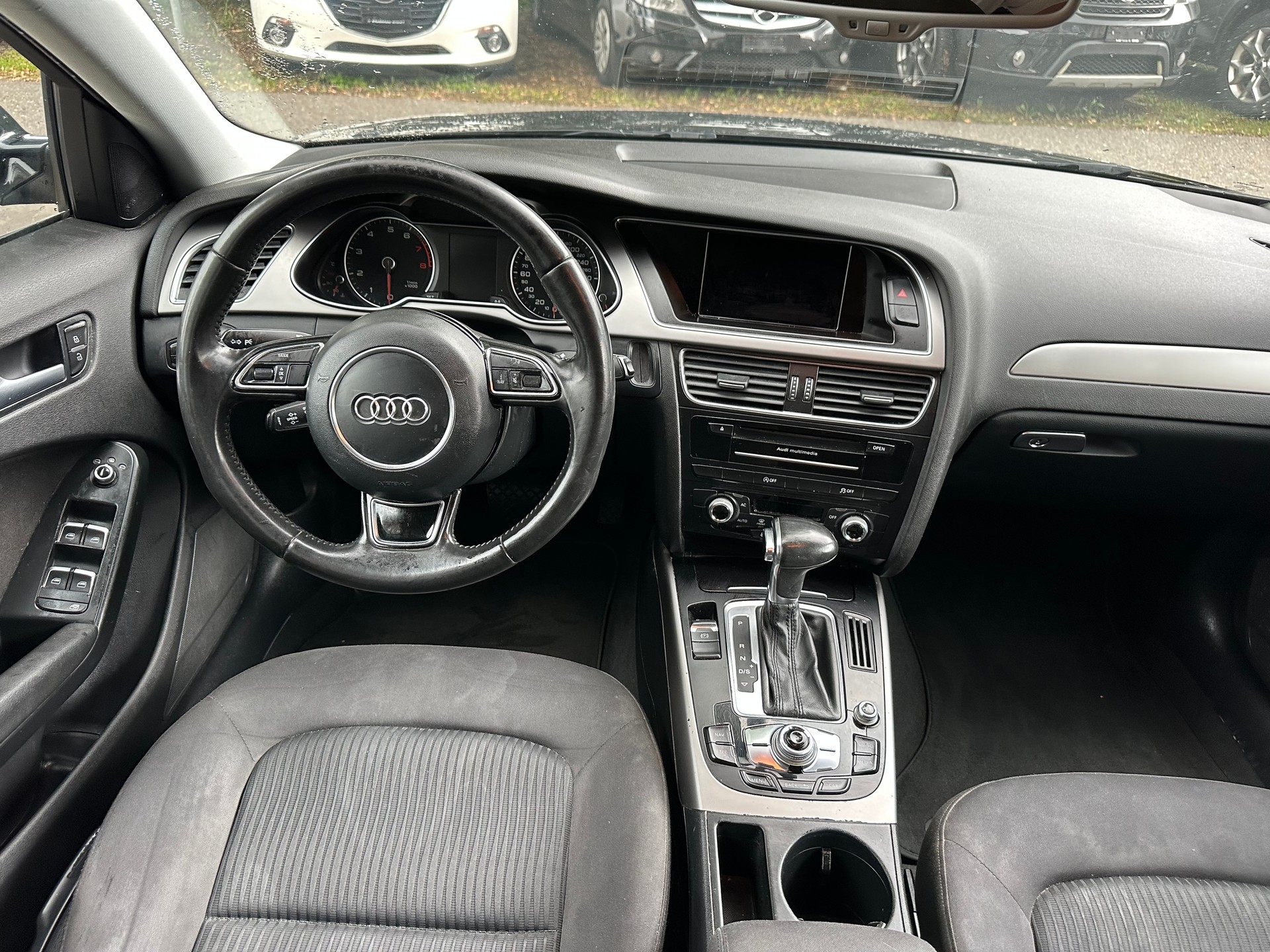 AUDI A4 Avant 1.8 TFSI multitronic-image-9
