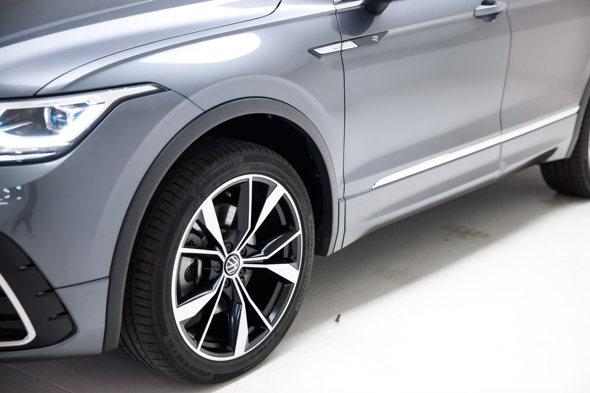 VW Tiguan Allspace 2.0 TDI SCR R-Line 4Motion DSG-image-17