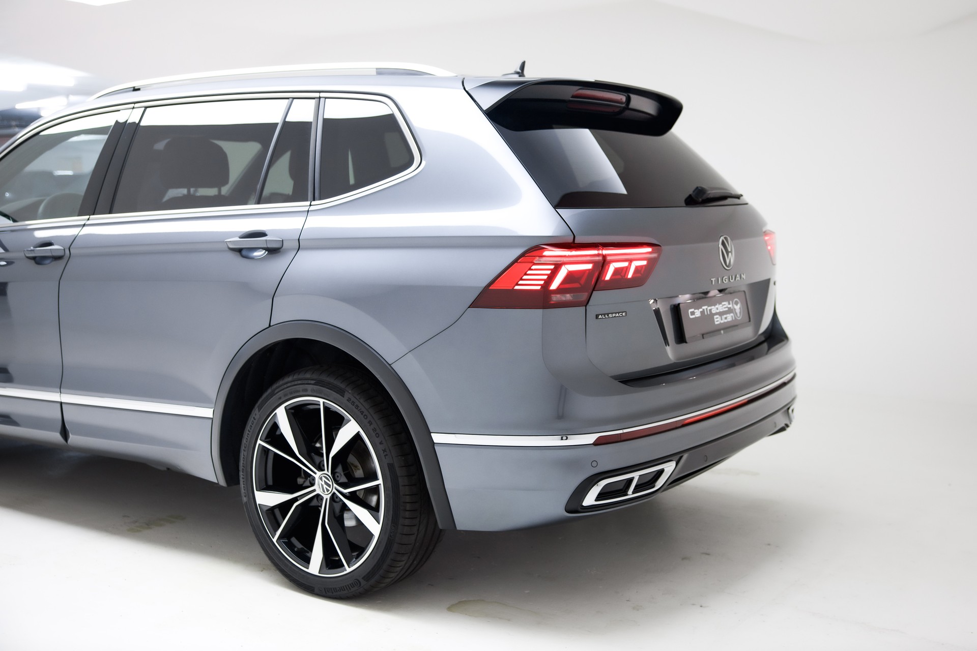 VW Tiguan Allspace 2.0 TDI SCR R-Line 4Motion DSG-image-16