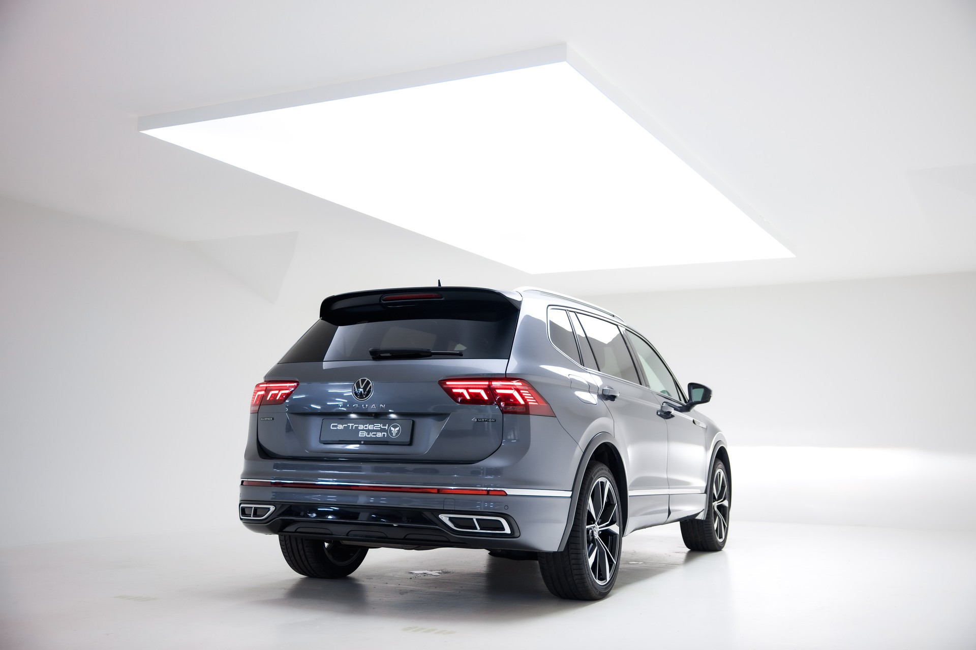 VW Tiguan Allspace 2.0 TDI SCR R-Line 4Motion DSG-image-10