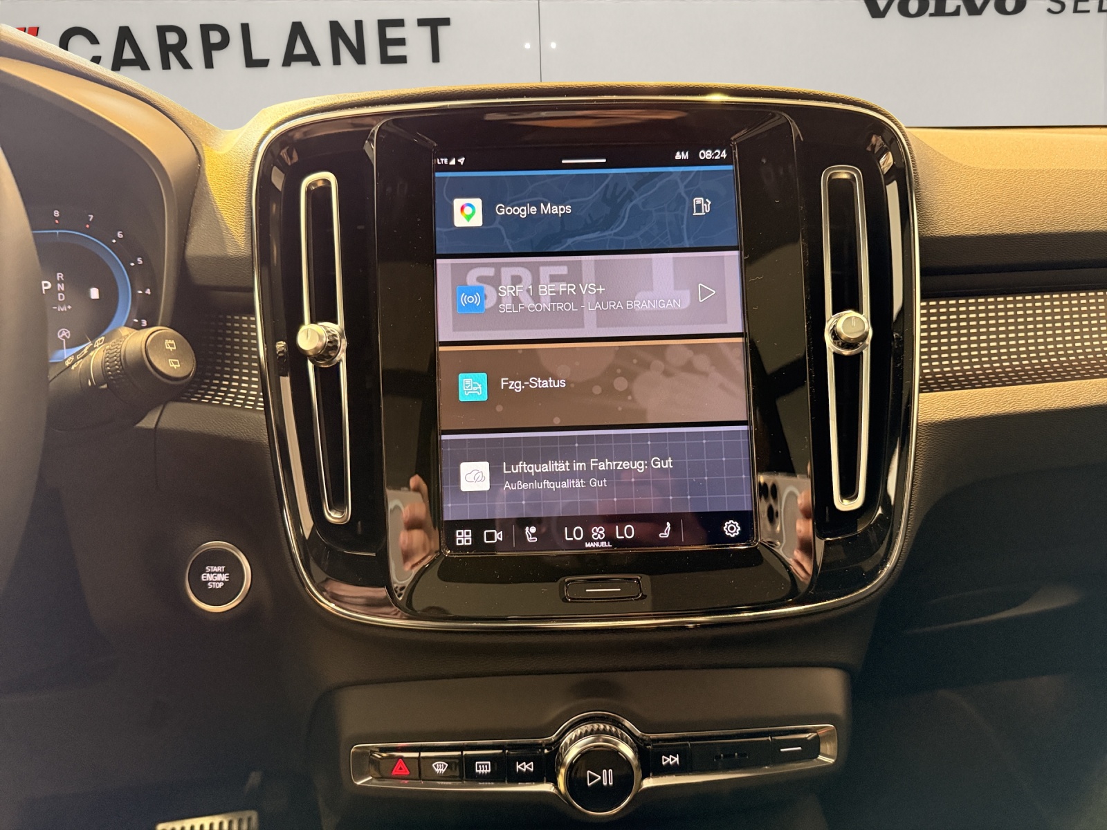 VOLVO XC40 2.0 B4 MH Ultimate Dark AWD-image-9