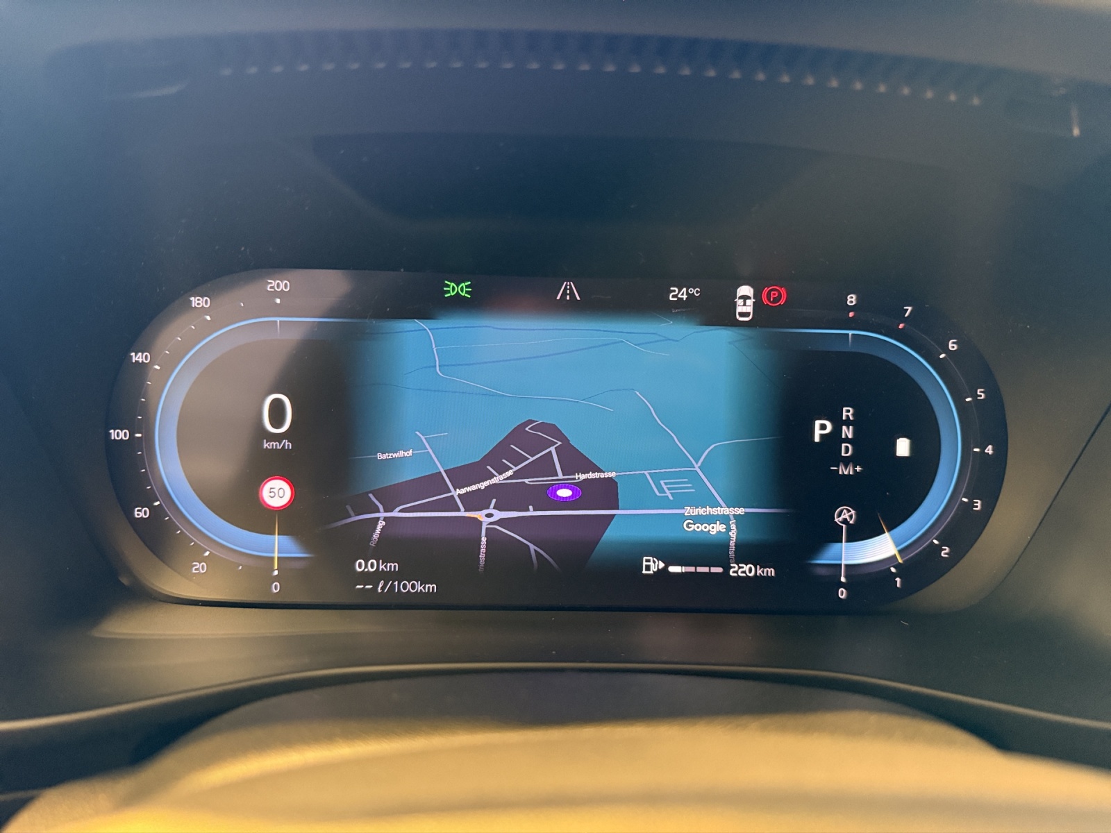 VOLVO XC40 2.0 B4 MH Ultimate Dark AWD-image-5