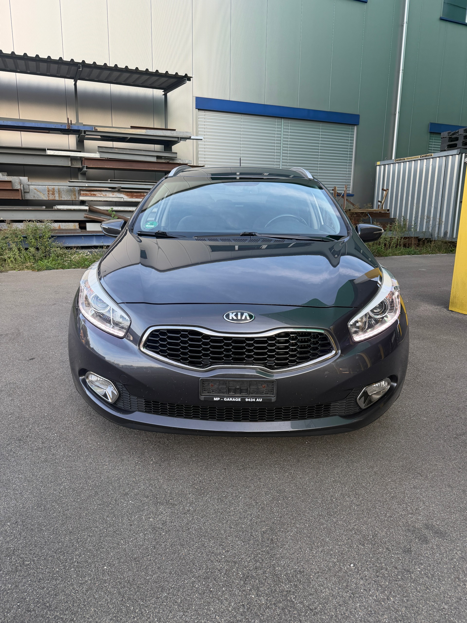 KIA Cee'd Sportswagon 1.6 CRDi Trend-image-1