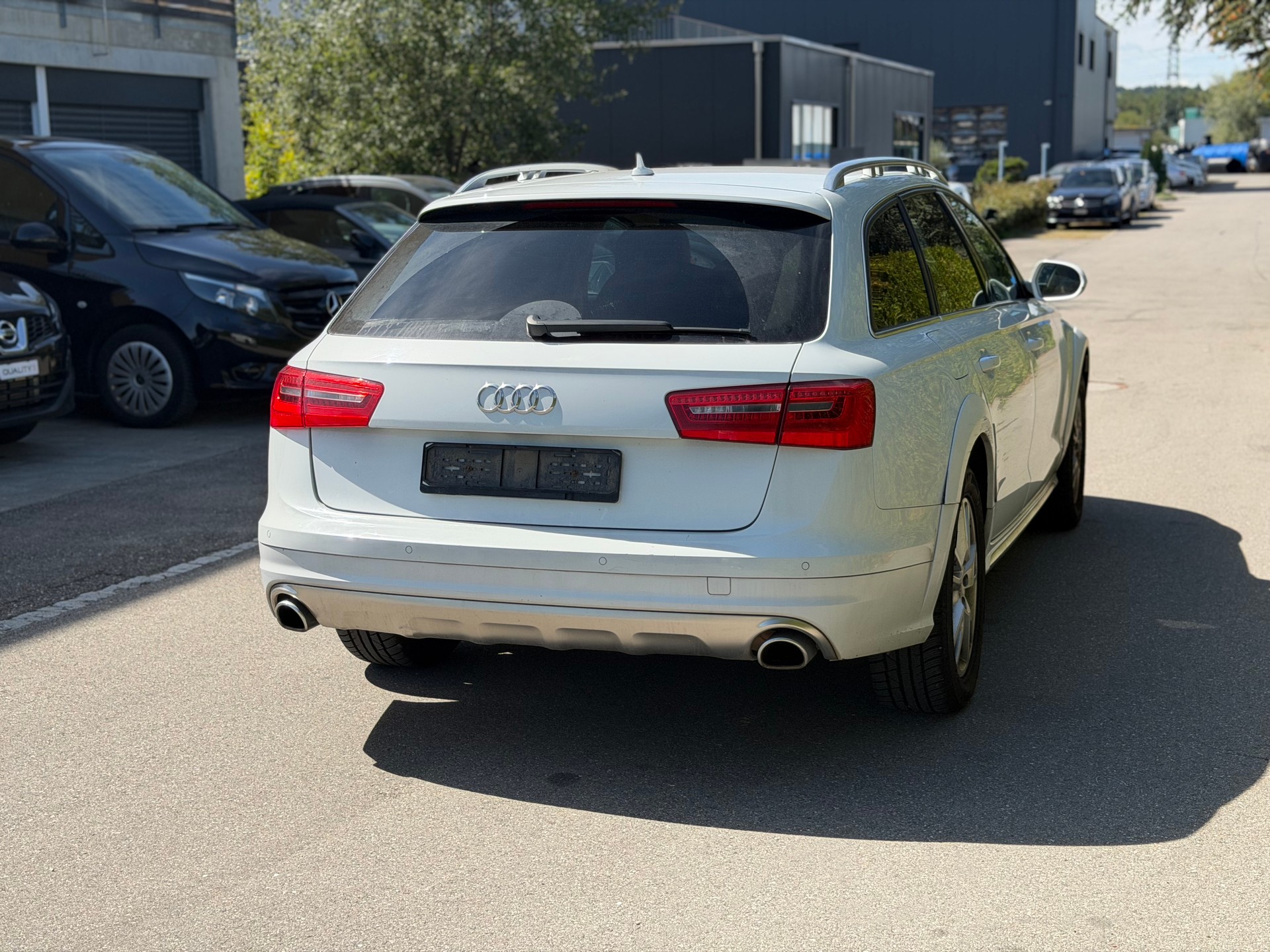AUDI A6 allroad 3.0 TDI V6 quattro S-tronic-image-4