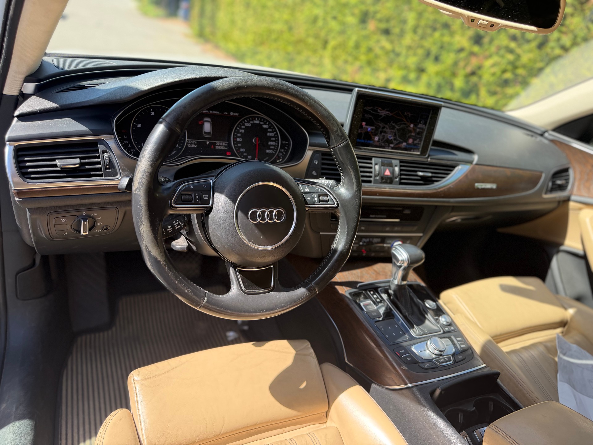 AUDI A6 allroad 3.0 TDI V6 quattro S-tronic-image-8