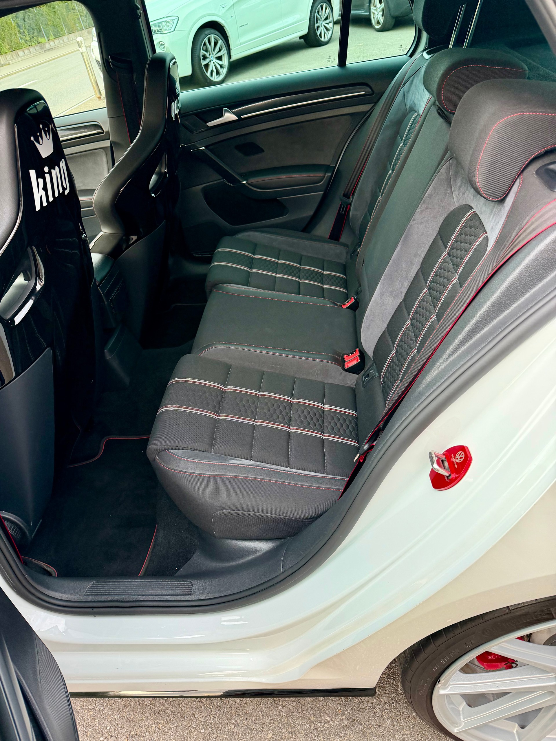 VW Golf 2.0 TSI GTI Clubsport DSG-image-10