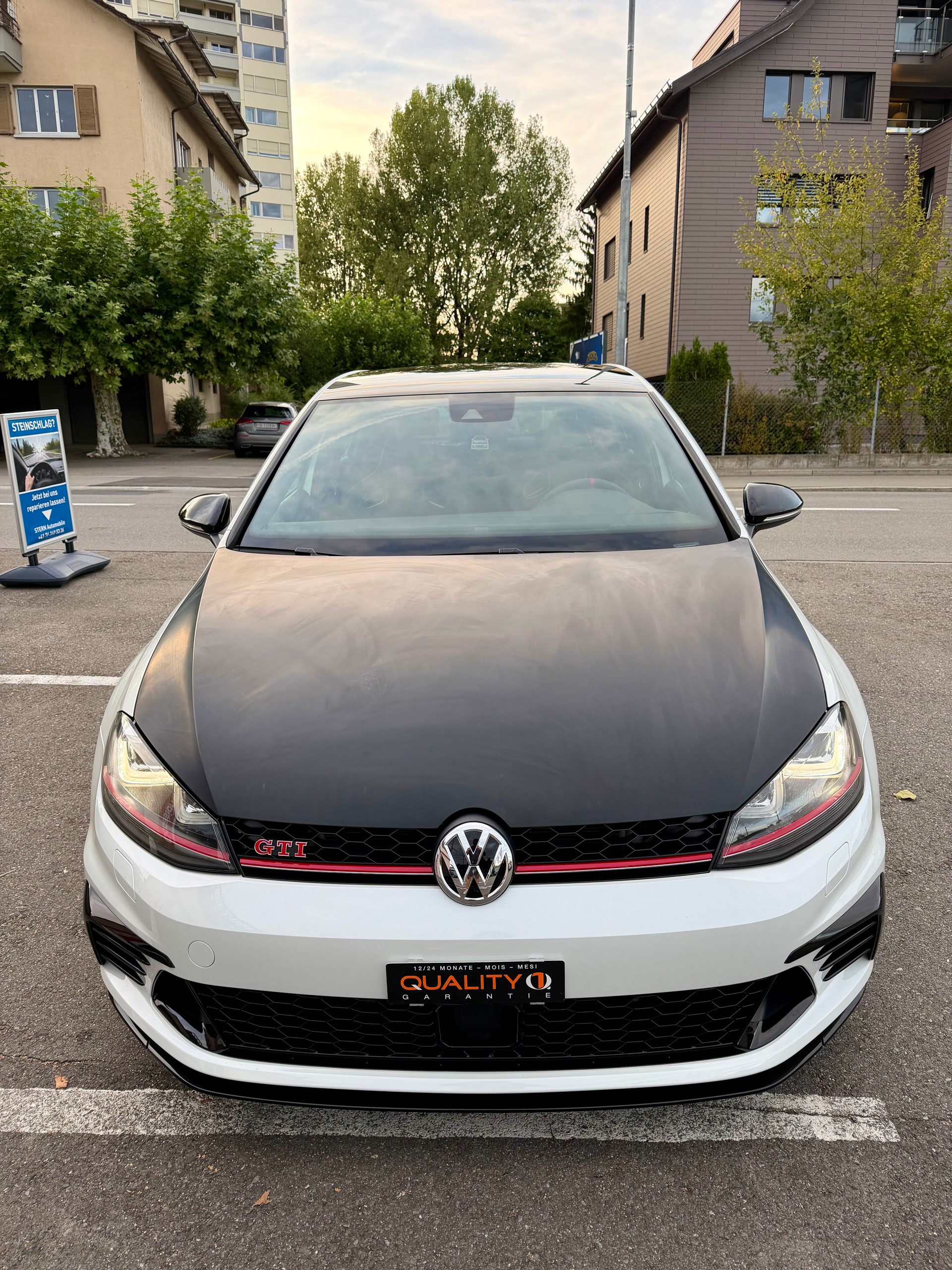 VW Golf 2.0 TSI GTI Clubsport DSG-image-4