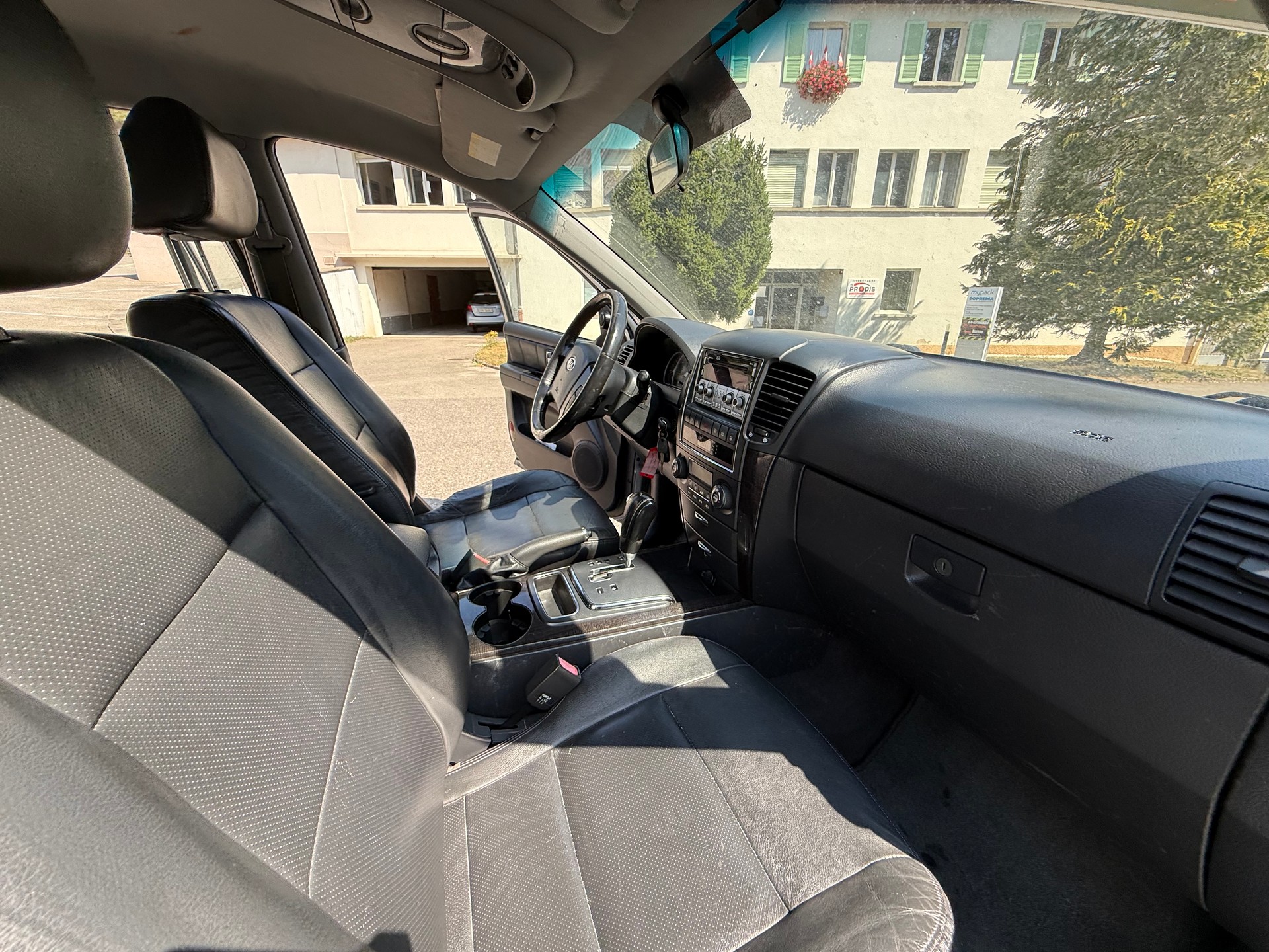 KIA Sorento 2.5 CRDI Style-image-13