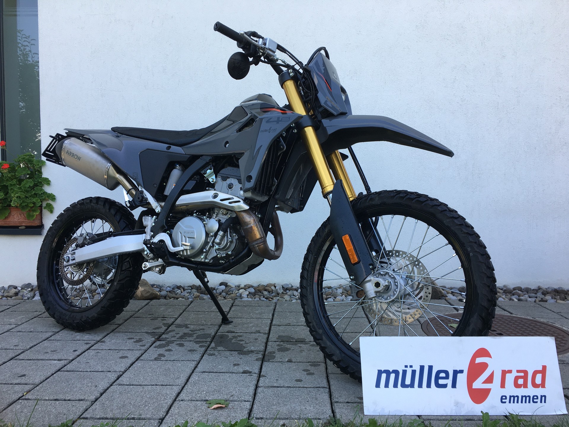 SUZUKI DR-Z4S