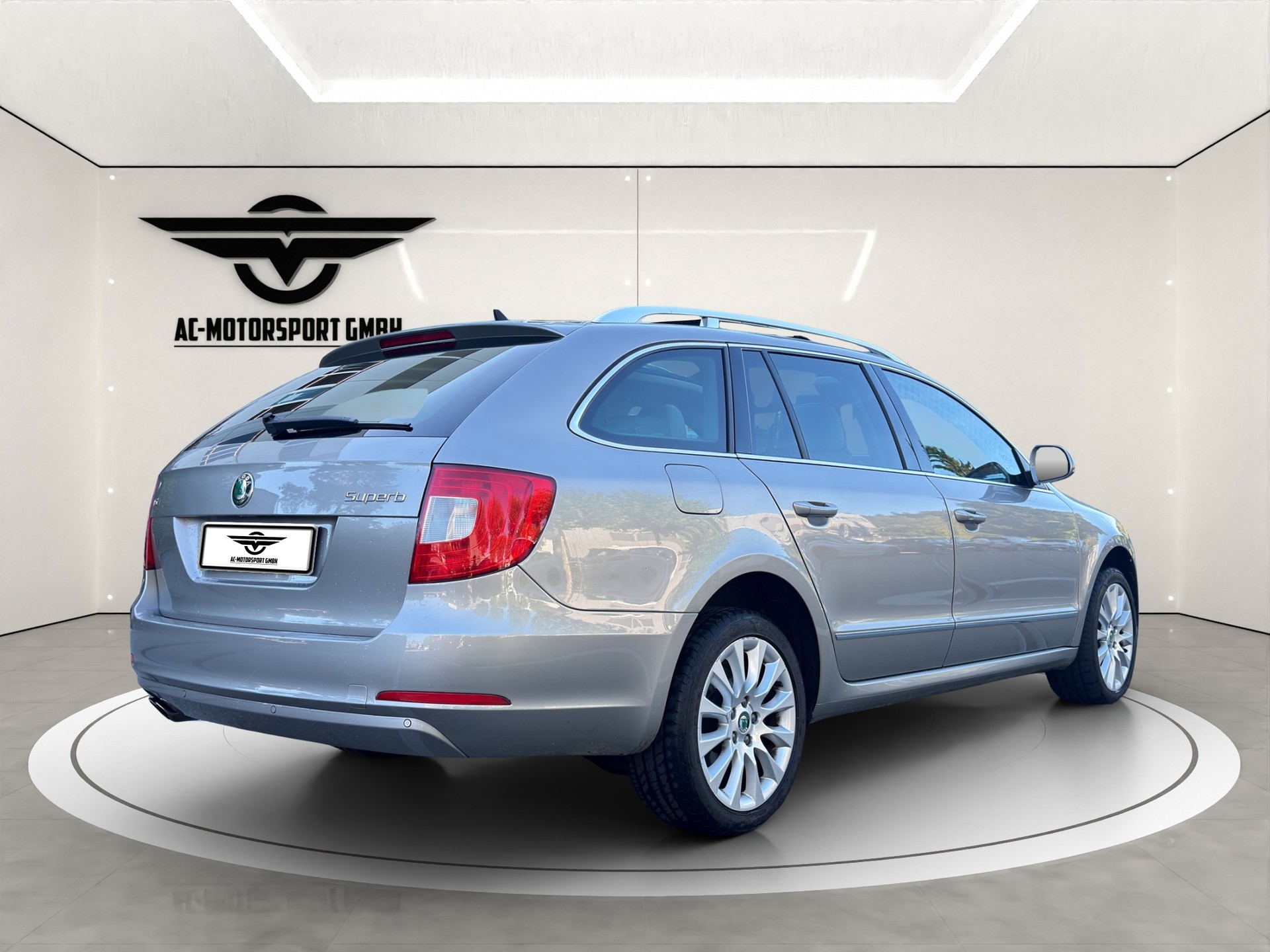 SKODA Superb Combi 1.8 TSI Elegance DSG-image-6