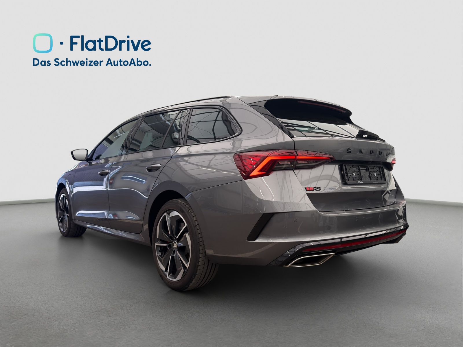 SKODA Octavia Combi 2.0 TSI DSG RS - Head-up-Display - Spurwechselassistent - Rückfahrkamera-image-2