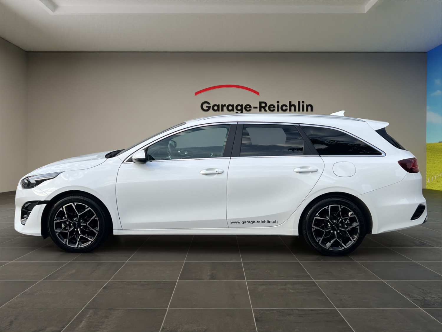 KIA Ceed SW 1.5 T-GDi MHEV GT-Line-image-1