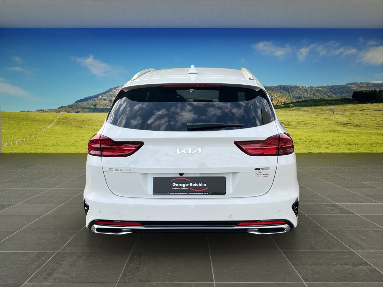 KIA Ceed SW 1.5 T-GDi MHEV GT-Line-image-3