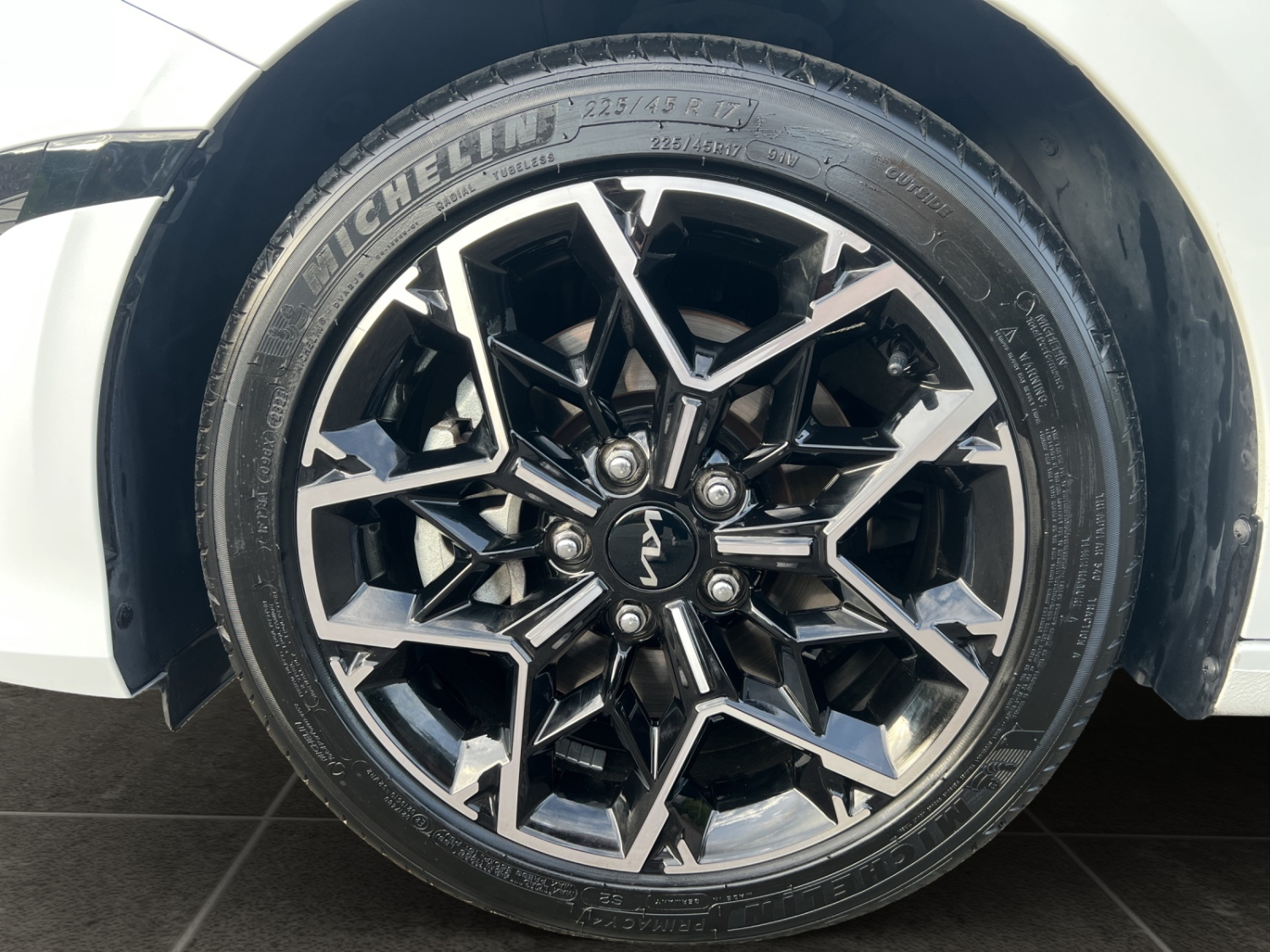 KIA Ceed SW 1.5 T-GDi MHEV GT-Line-image-17